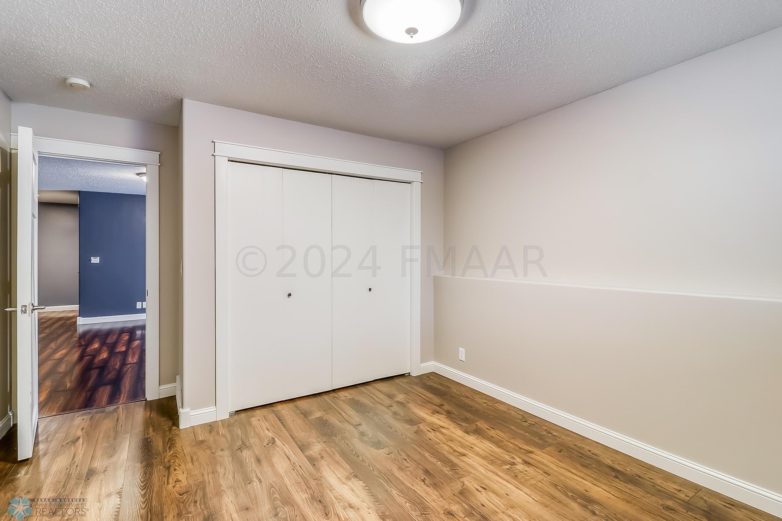 Basement Bedroom2_2