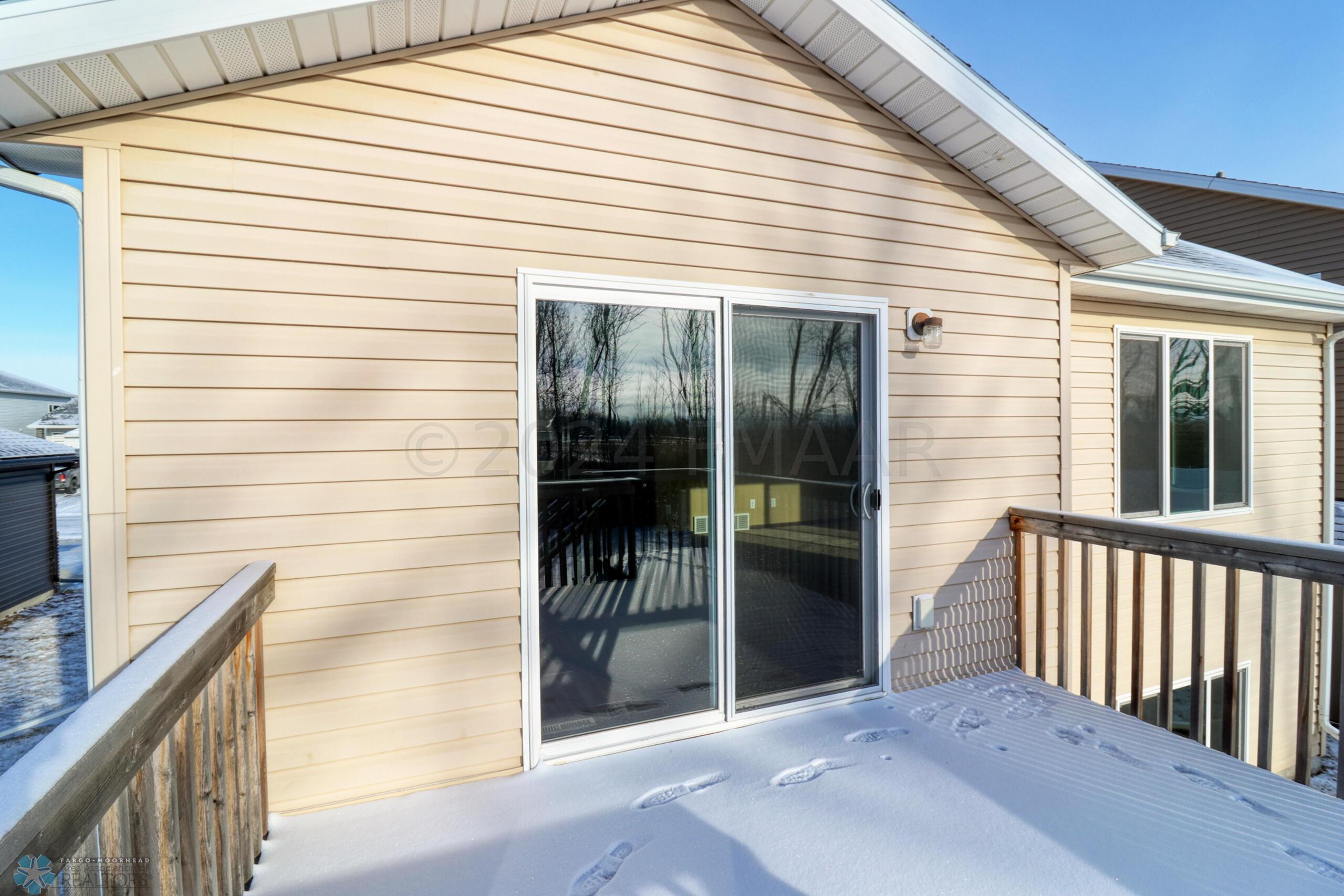Backyard deck1_1
