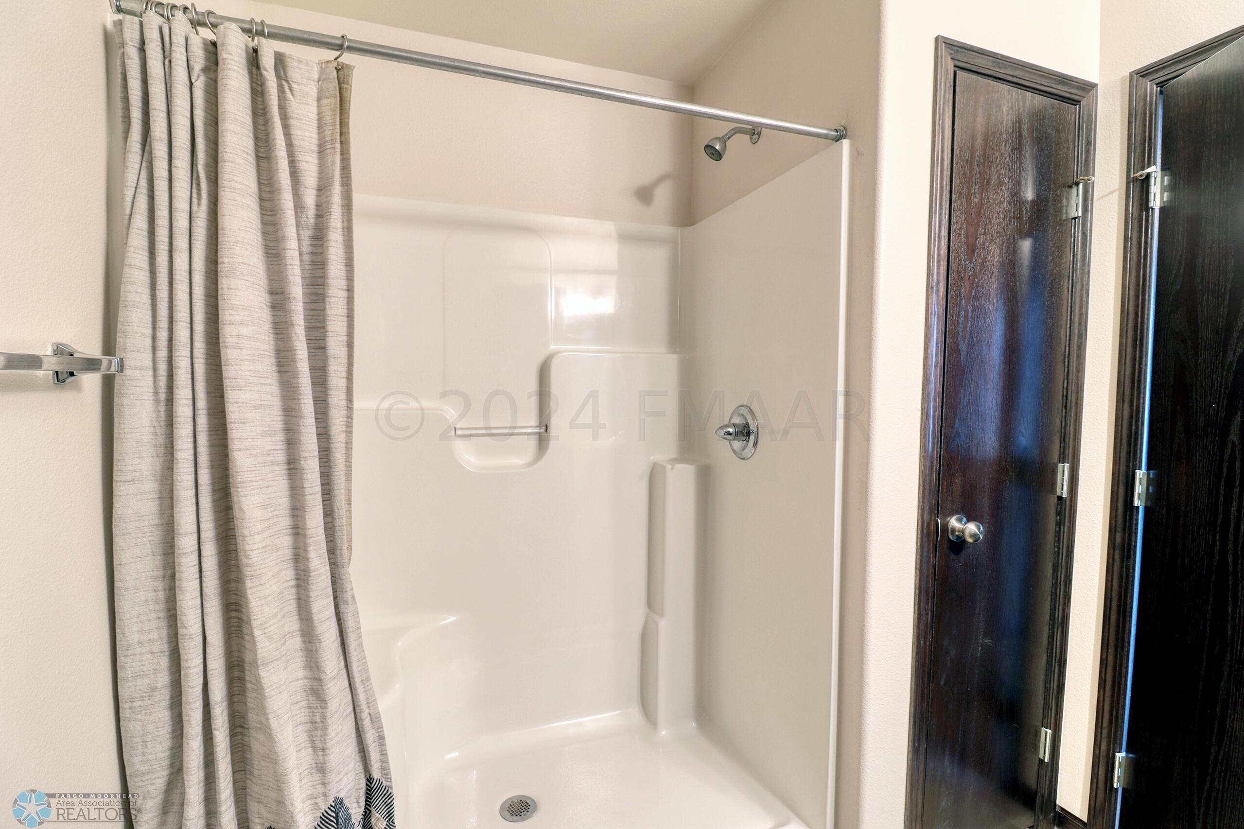 Primary Bathroom1_2