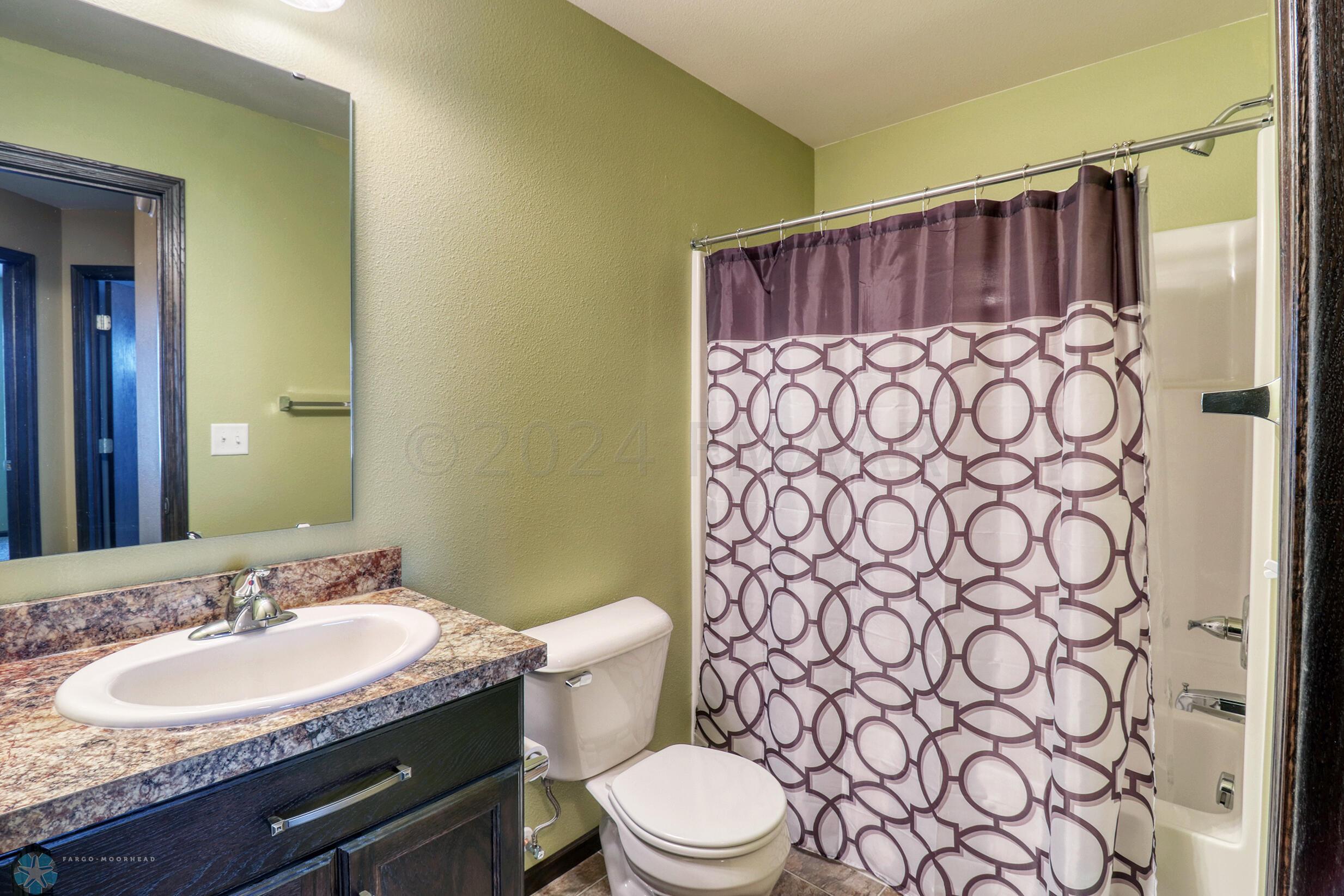 Bathroom1_1