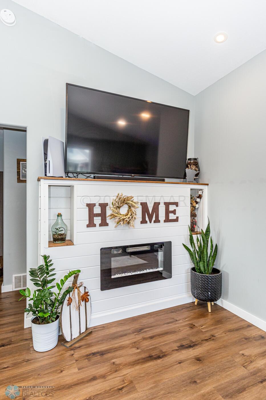 Home-17