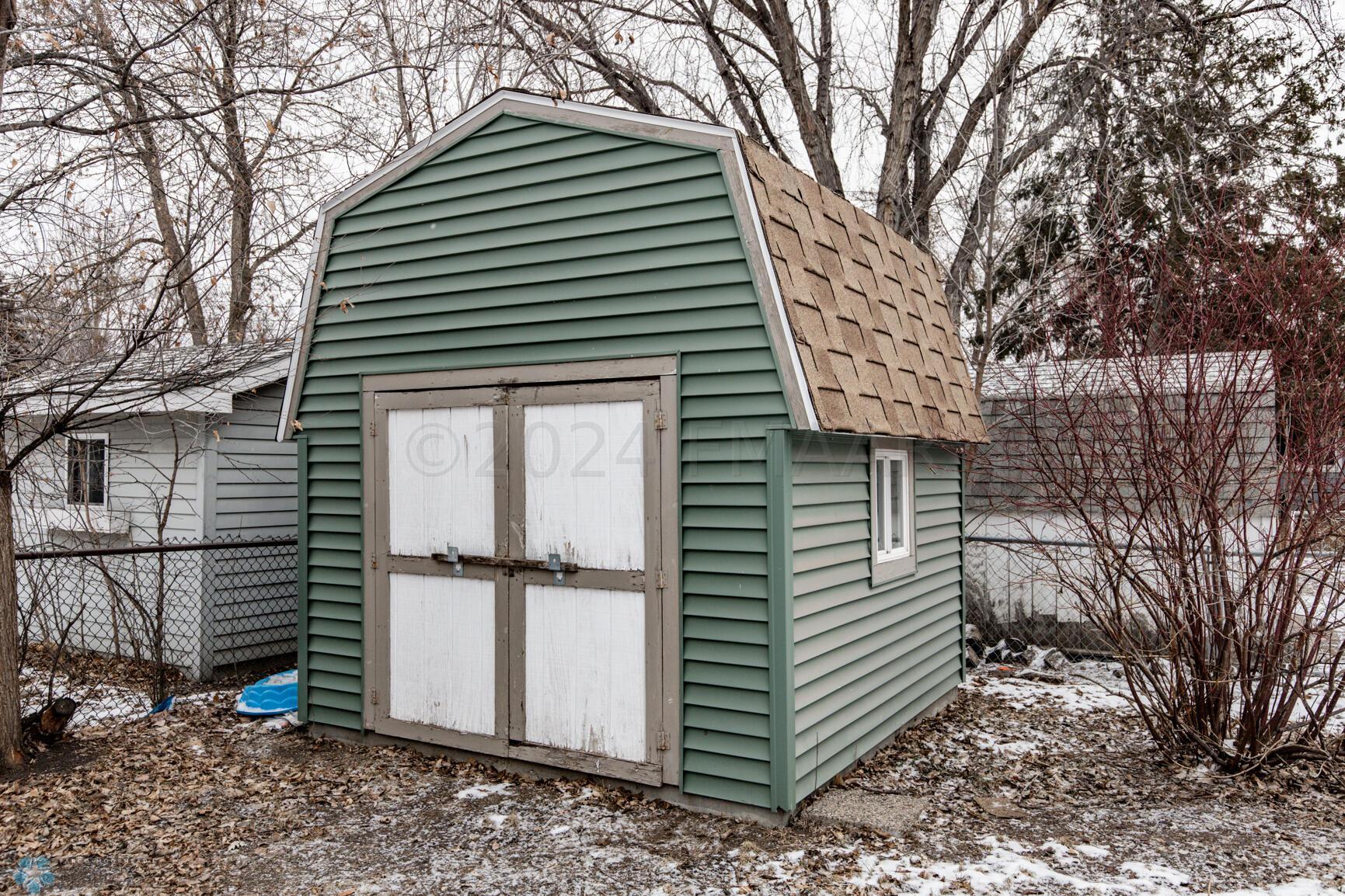 Shed