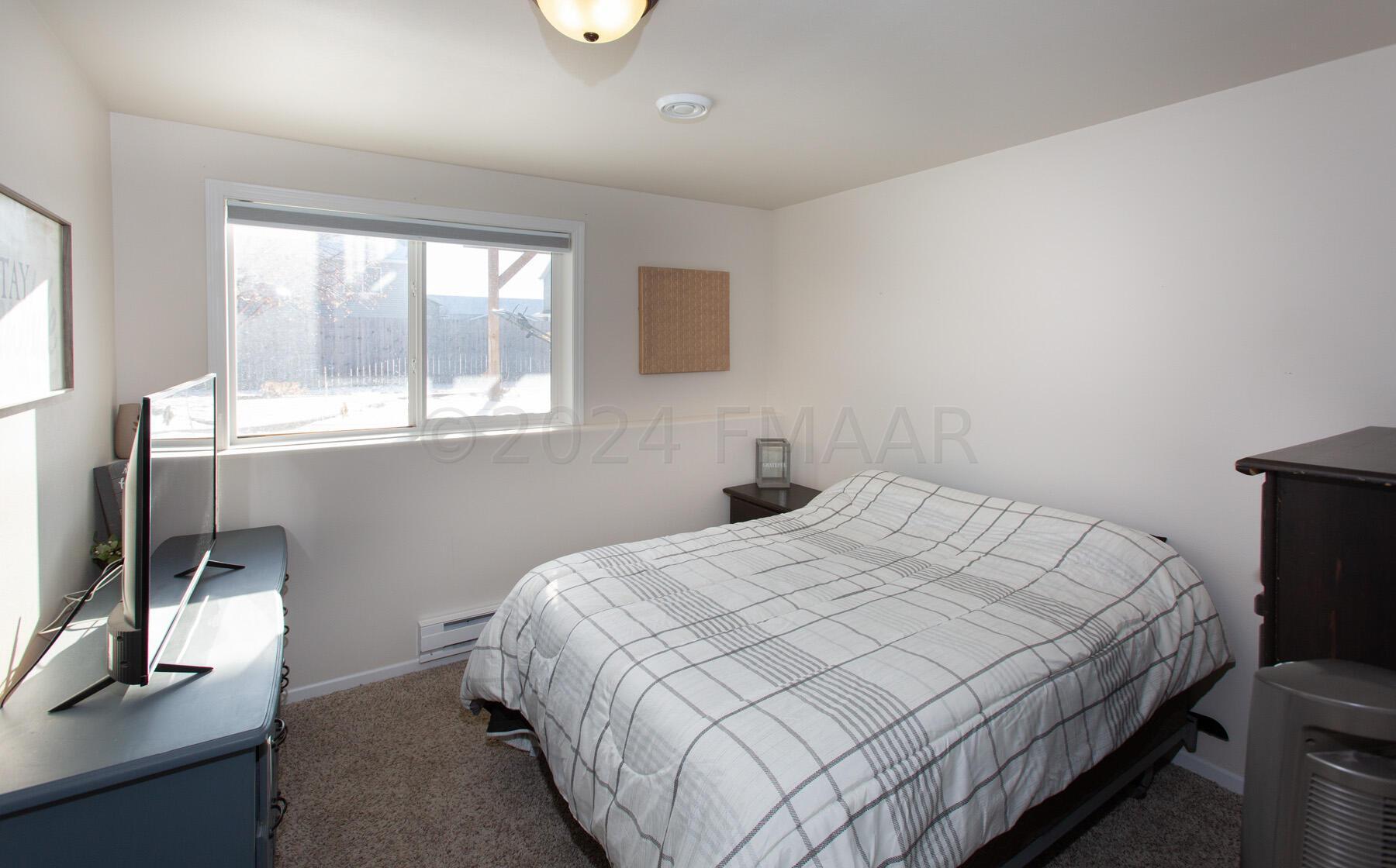 4th Bedroom (lower level)
