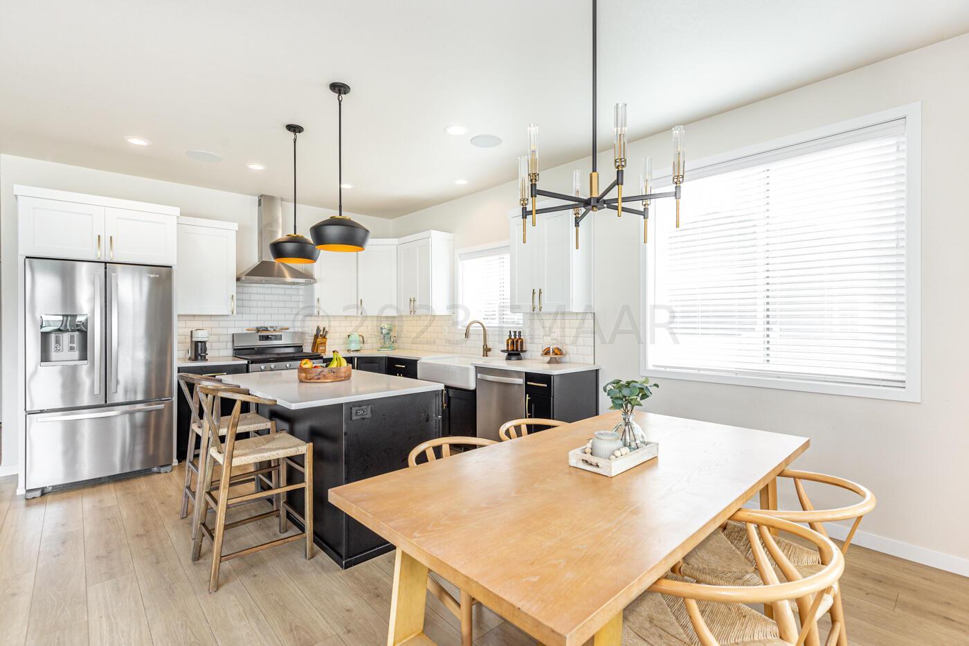 Dining/Kitchen