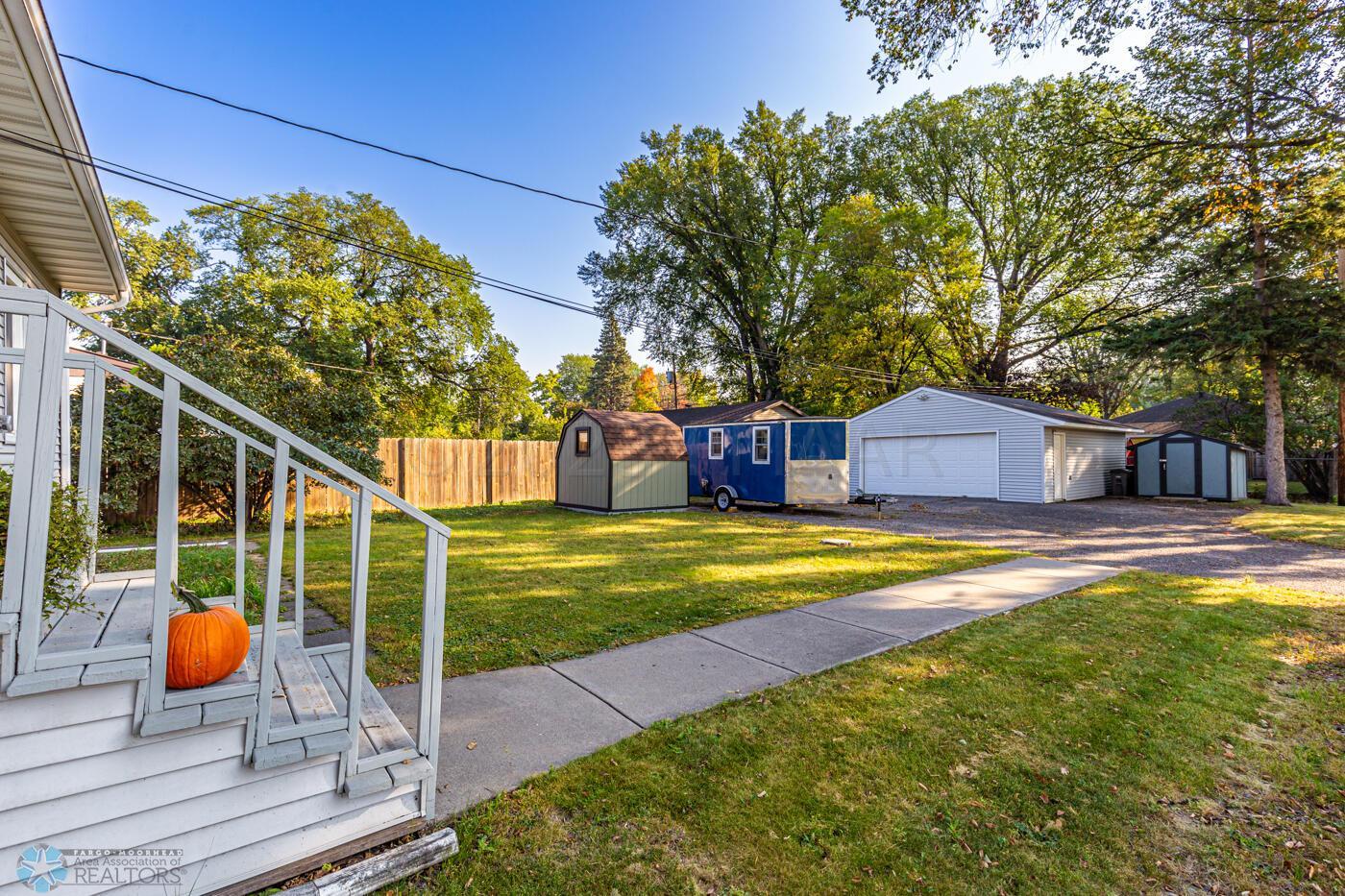 Yard & garage