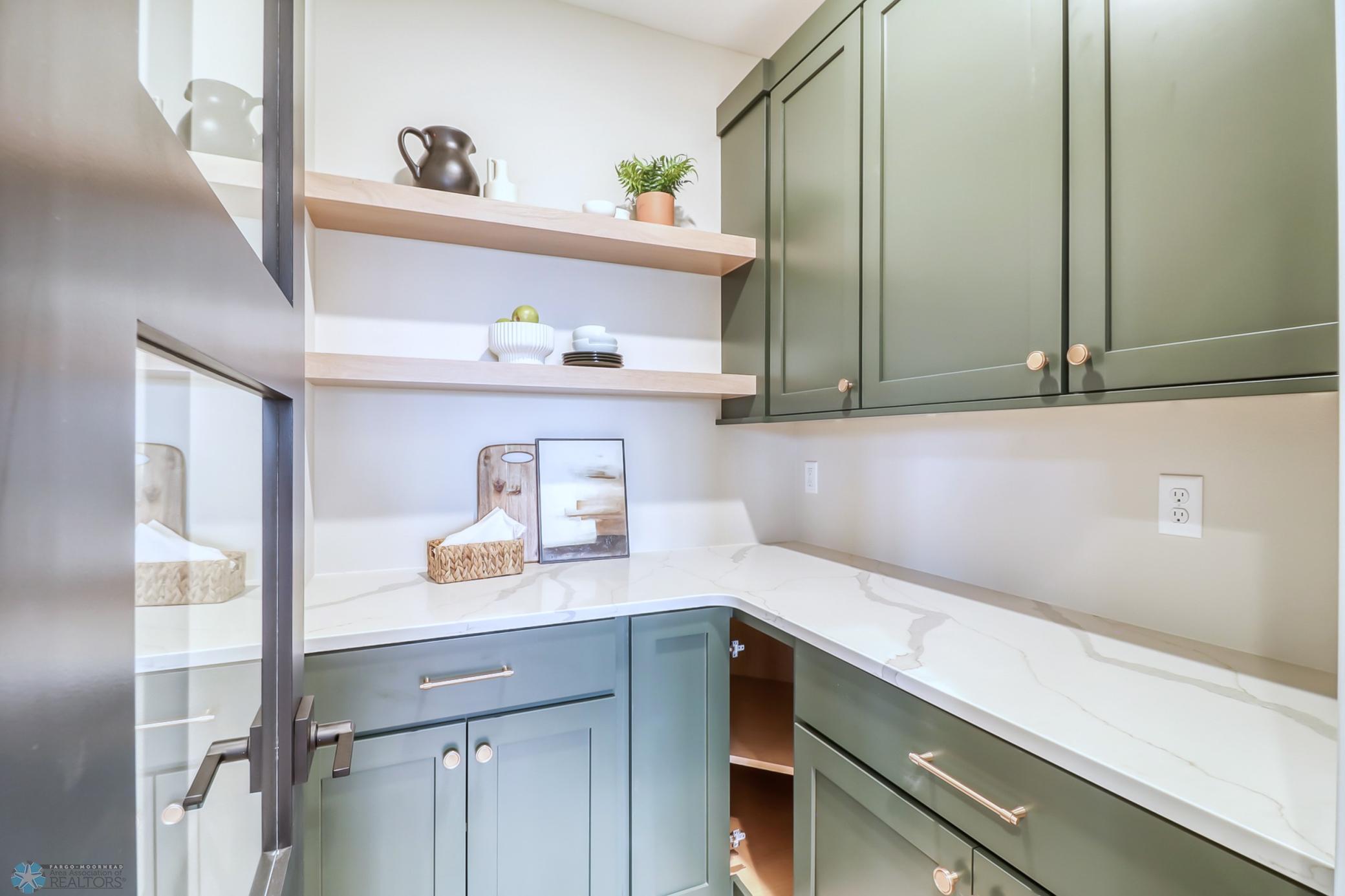 KitchenPantry.jpg