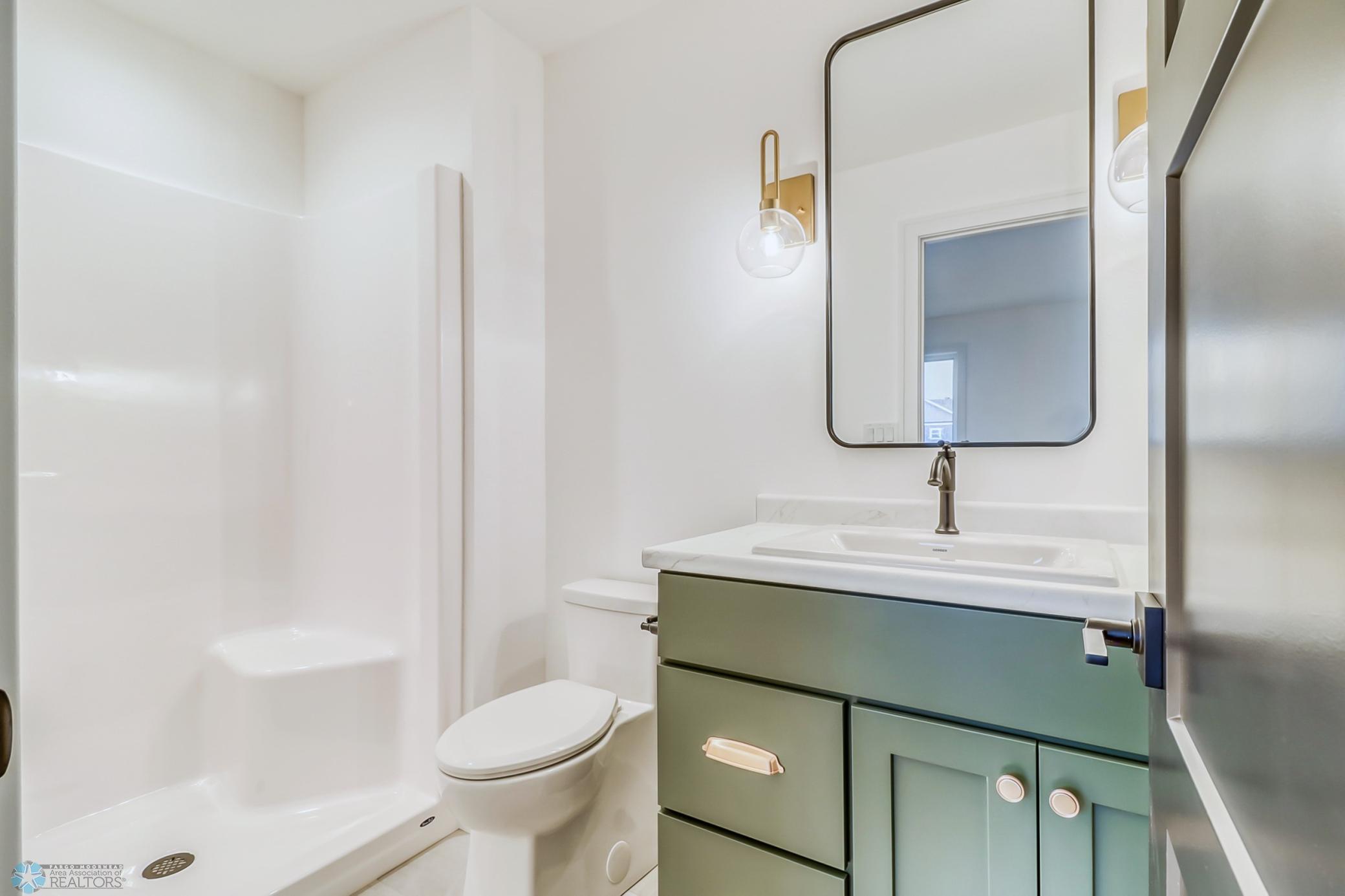 Upstairs Bedroom1_Bathroom1_1.jpg