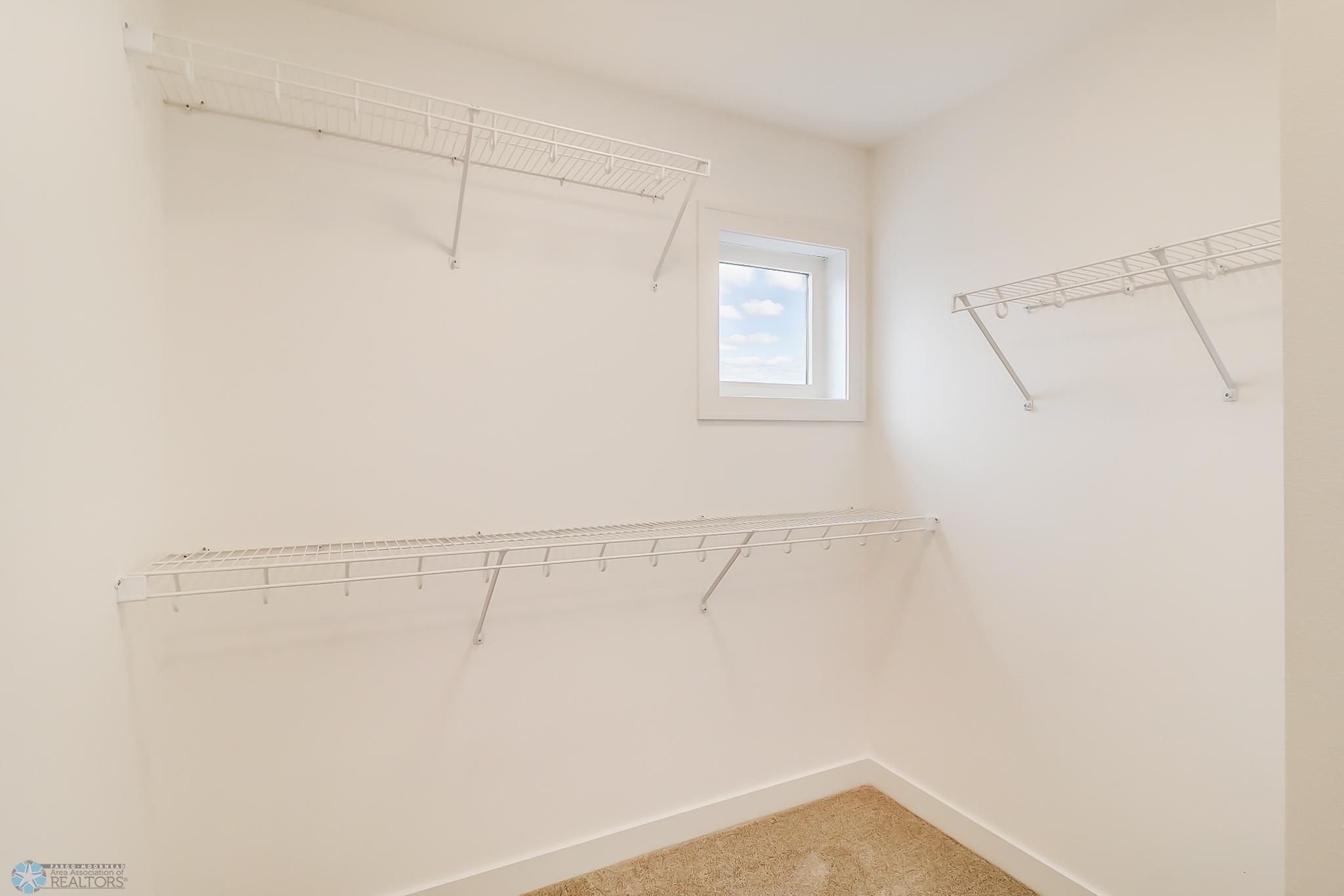 Upstairs Bedroom3_closet.jpg