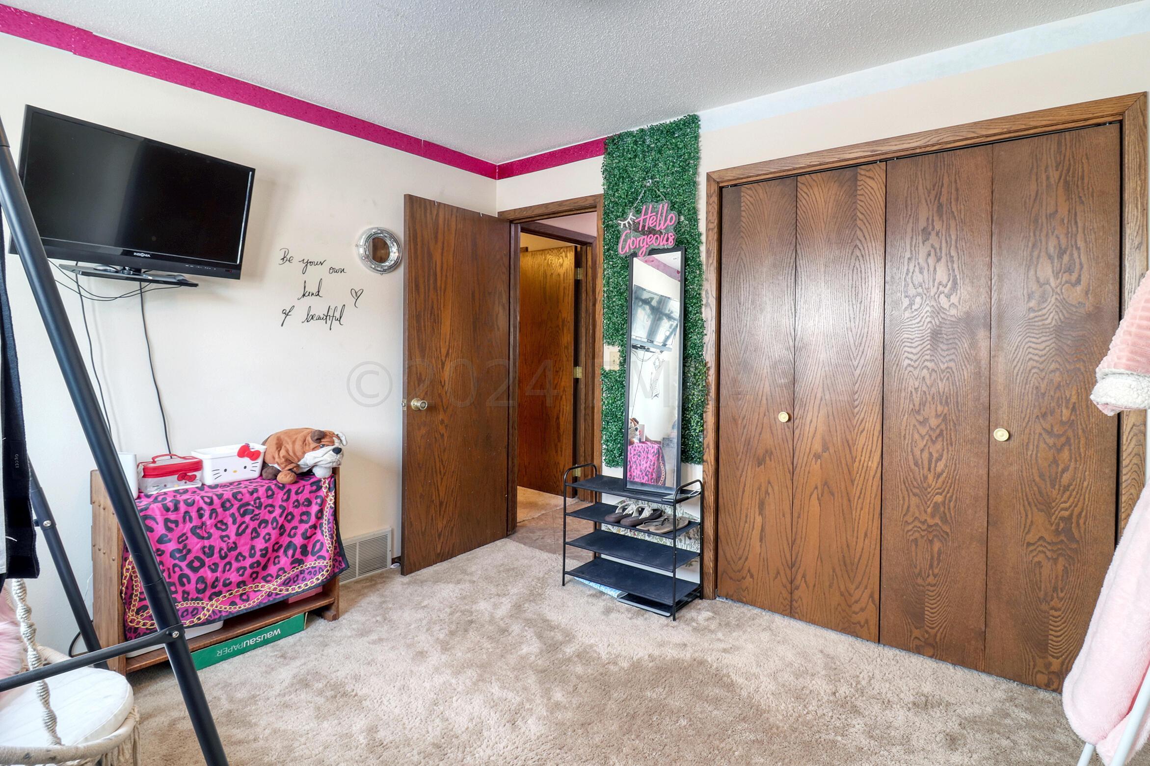 Bedroom1_3