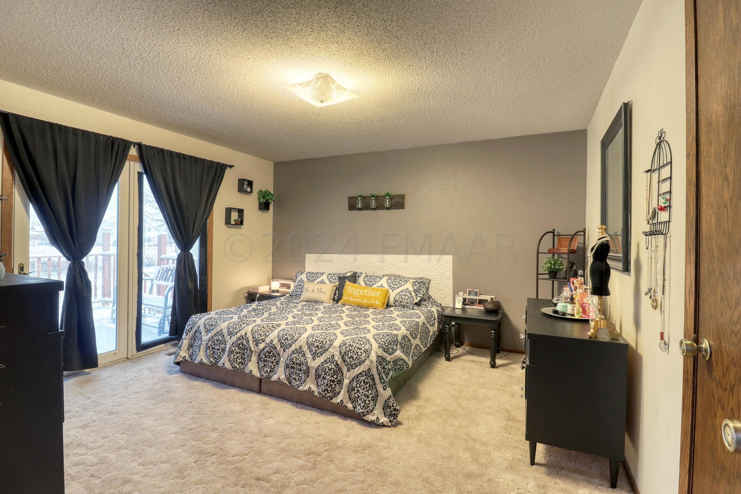 Primary Bedroom1_1