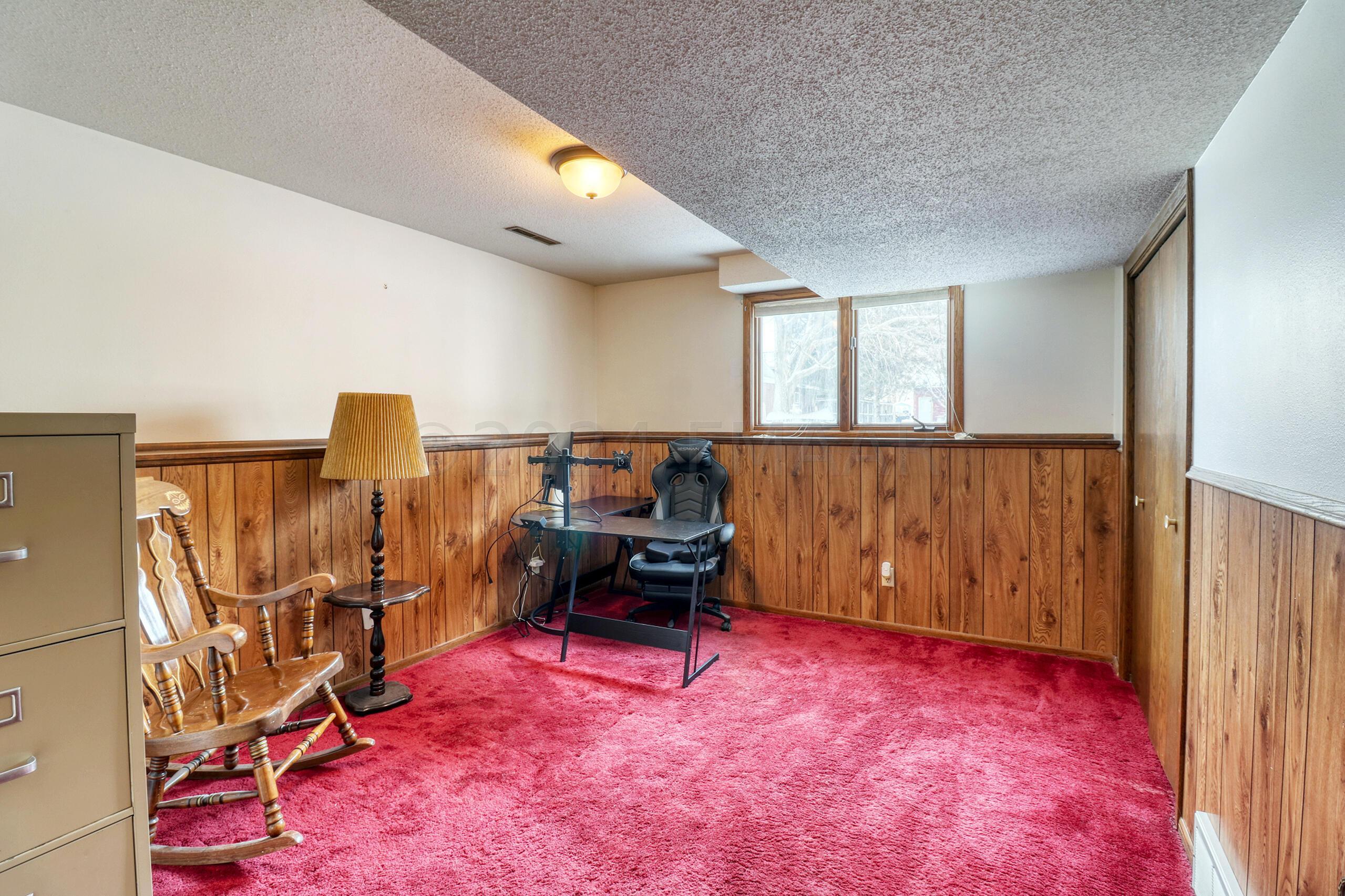 Basement Bedroom1_1