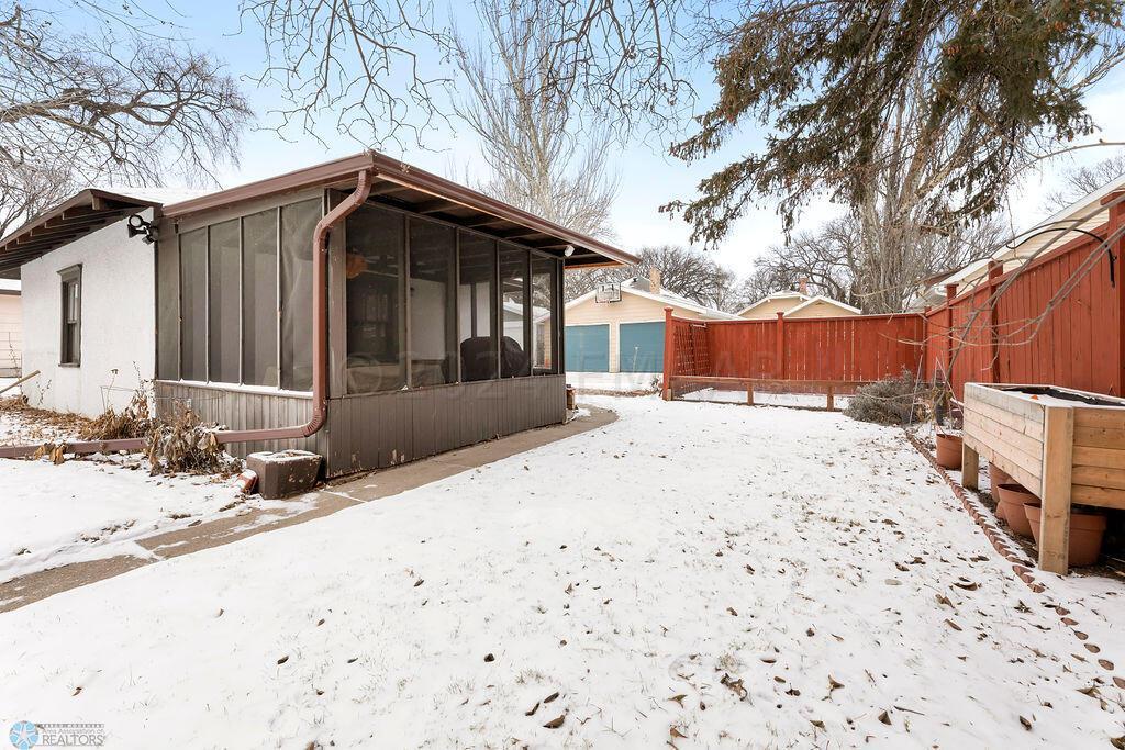 Gazebo & Garage