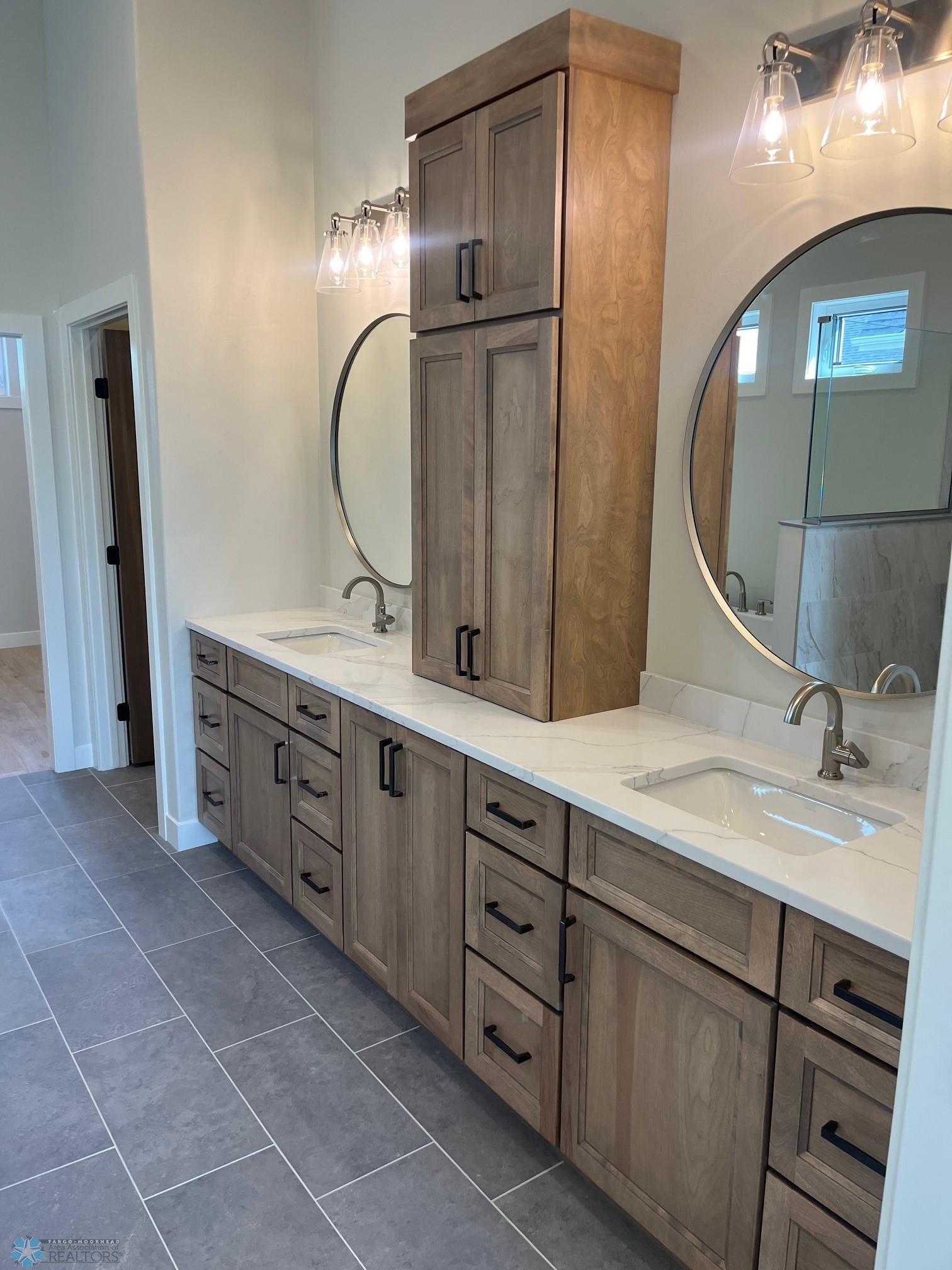Master Bathroom.jpg