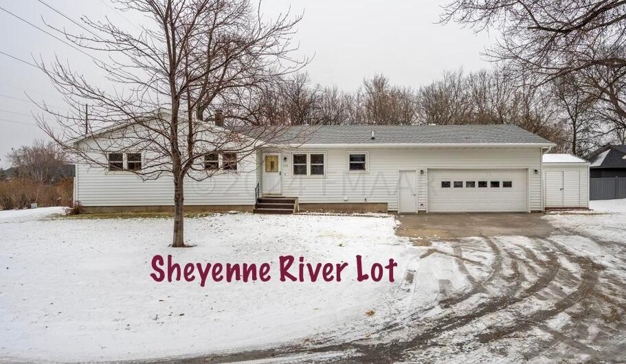 Treed .8 acre lot