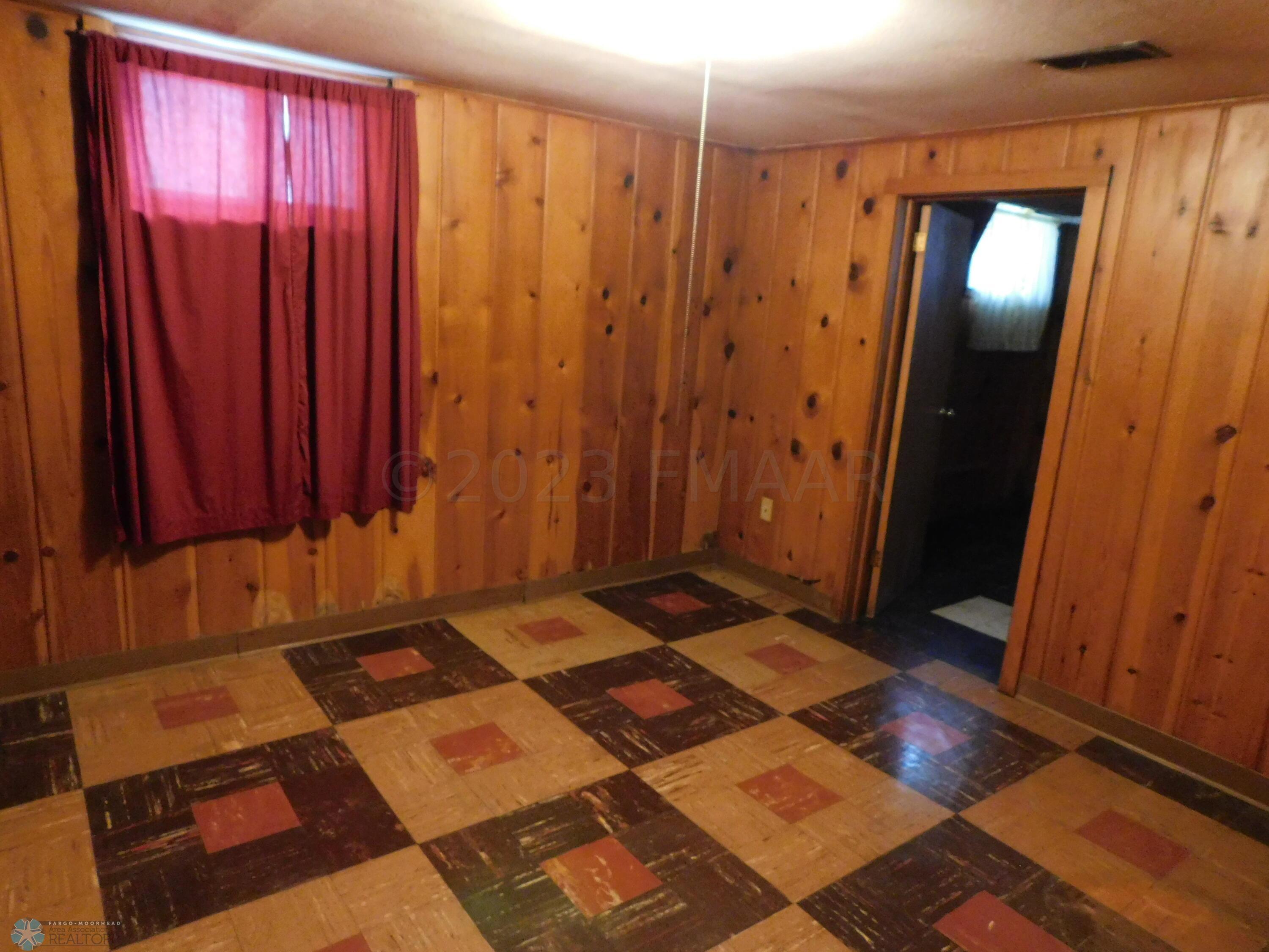 extra room 1