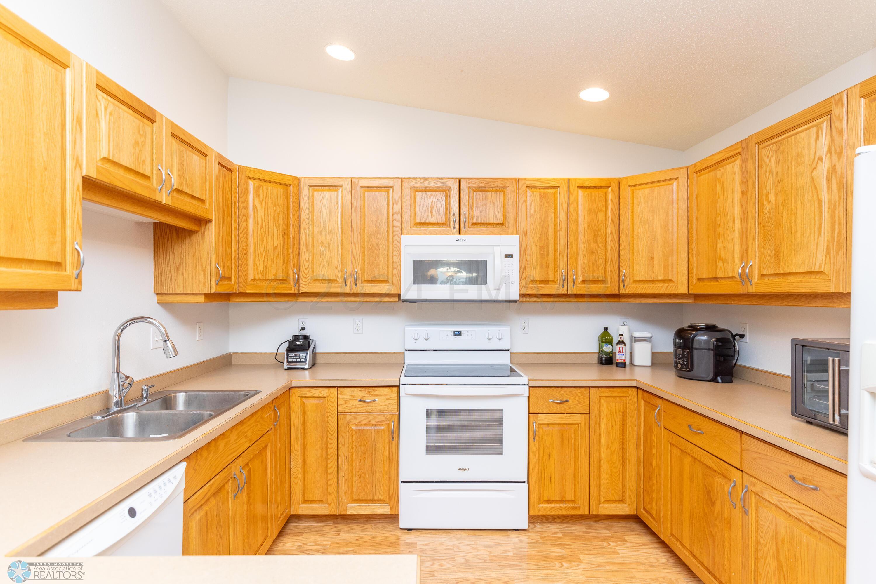 3505 Eagle Run Lane