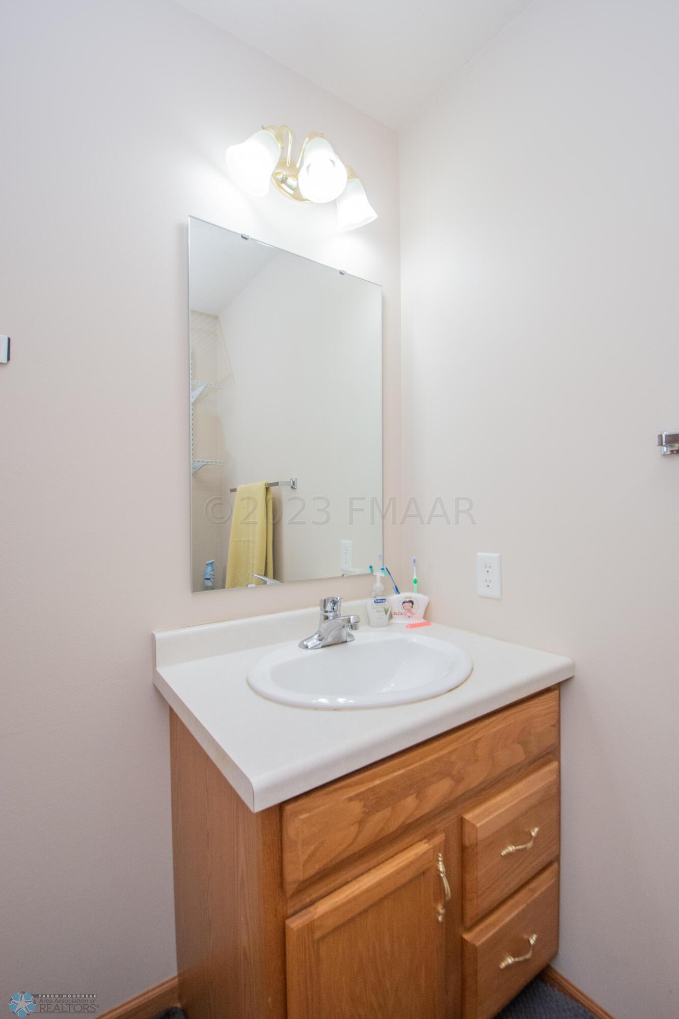 2nd Floor Bathroom