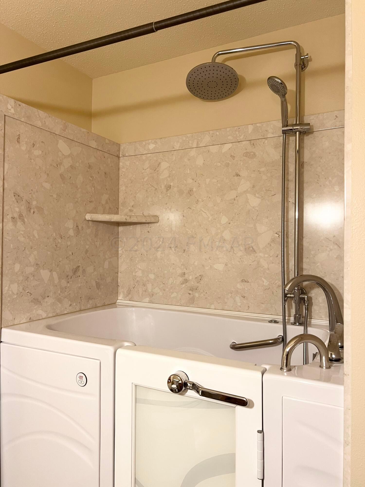 3/4 Bath