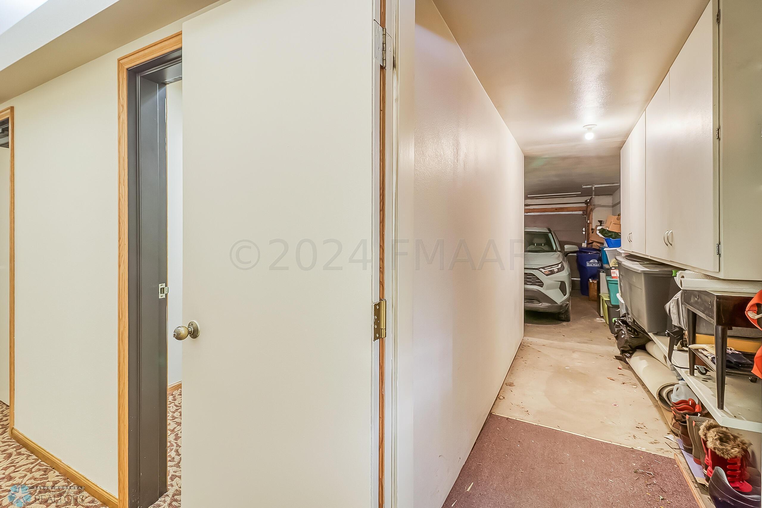 Garage_interior entry
