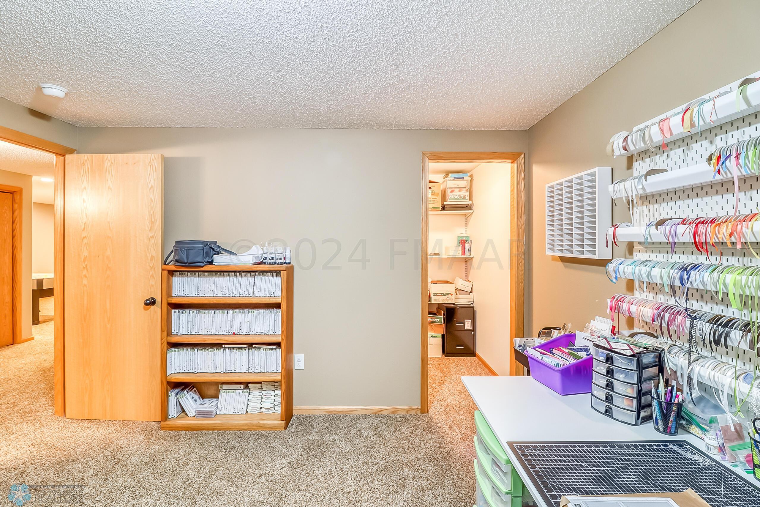 Basement Bedroom2_1