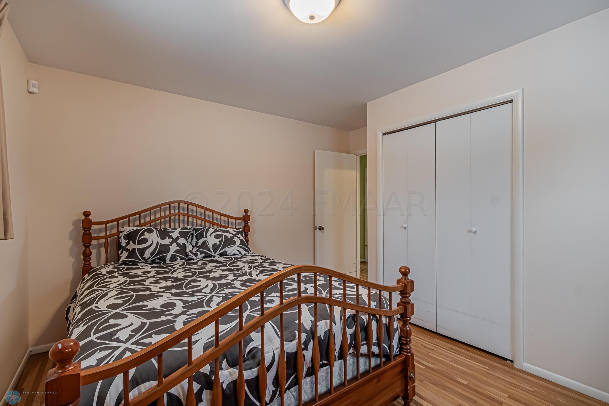 1714 16th St S Fargo, ND-04