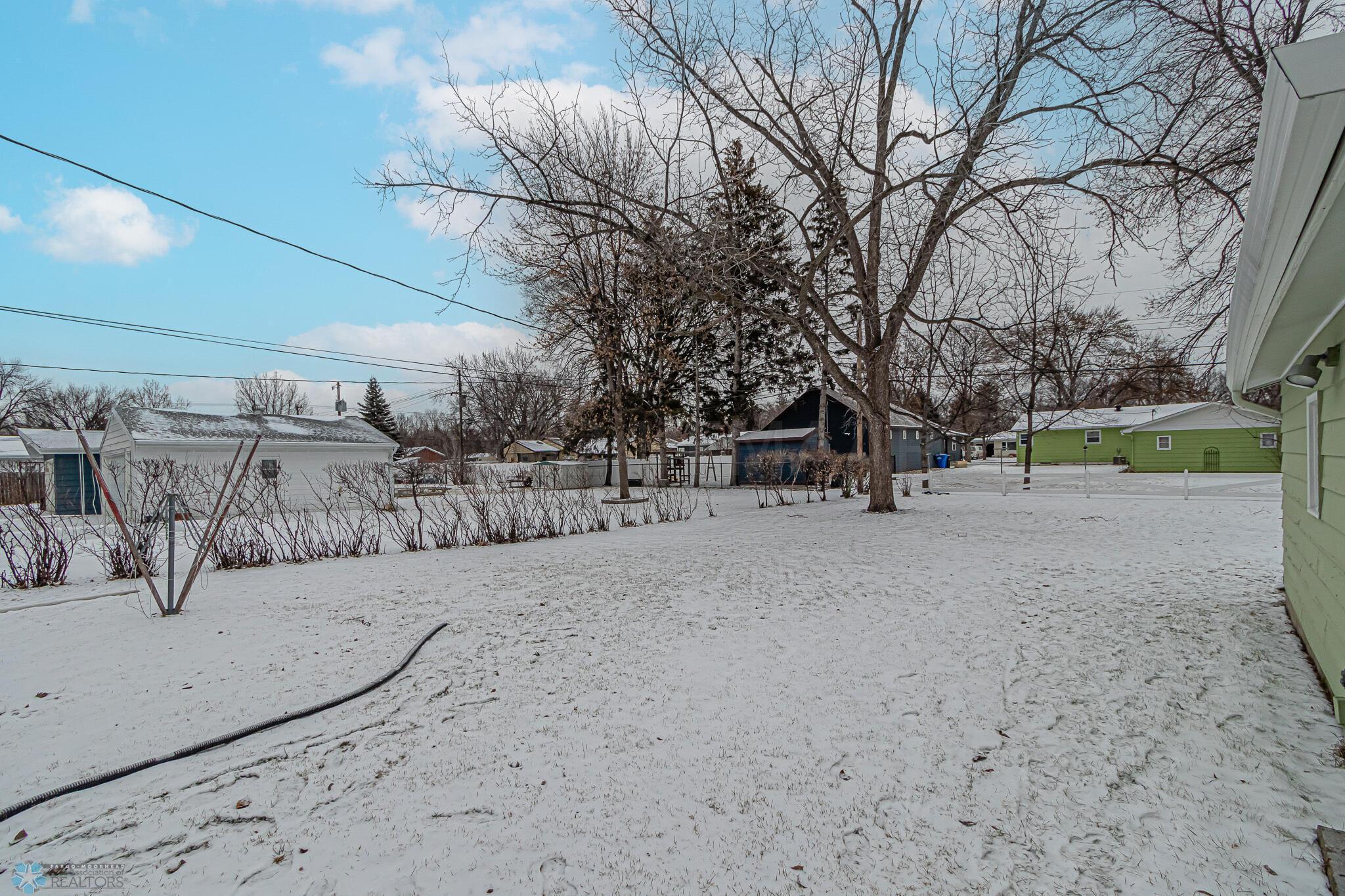 1714 16th St S Fargo, ND-28