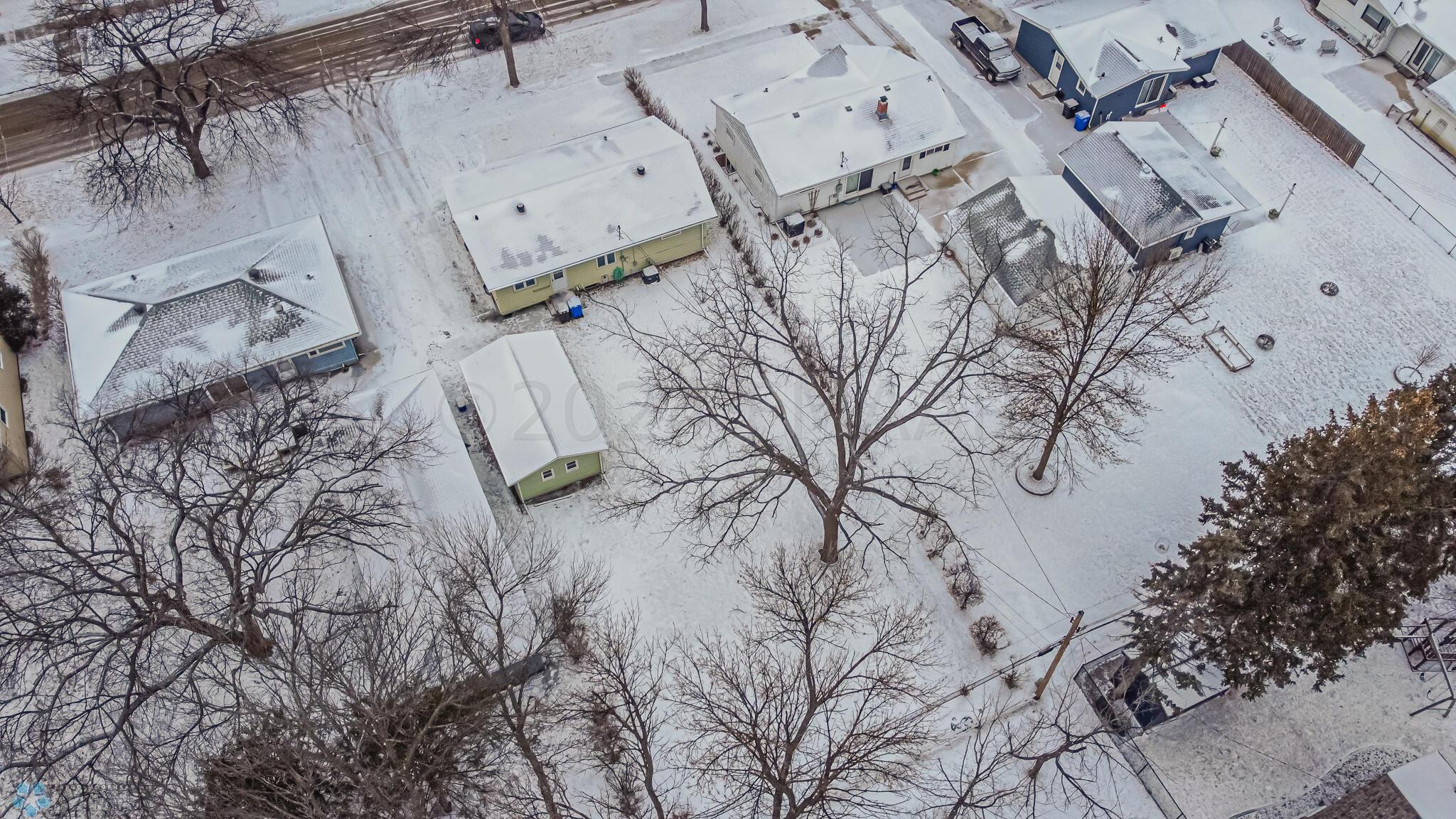 1714 16th St S Fargo, ND-39
