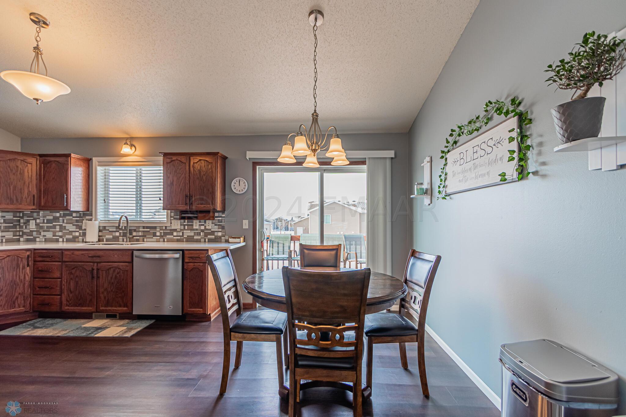 4241 17th St S, Moorhead, MN 56560-25