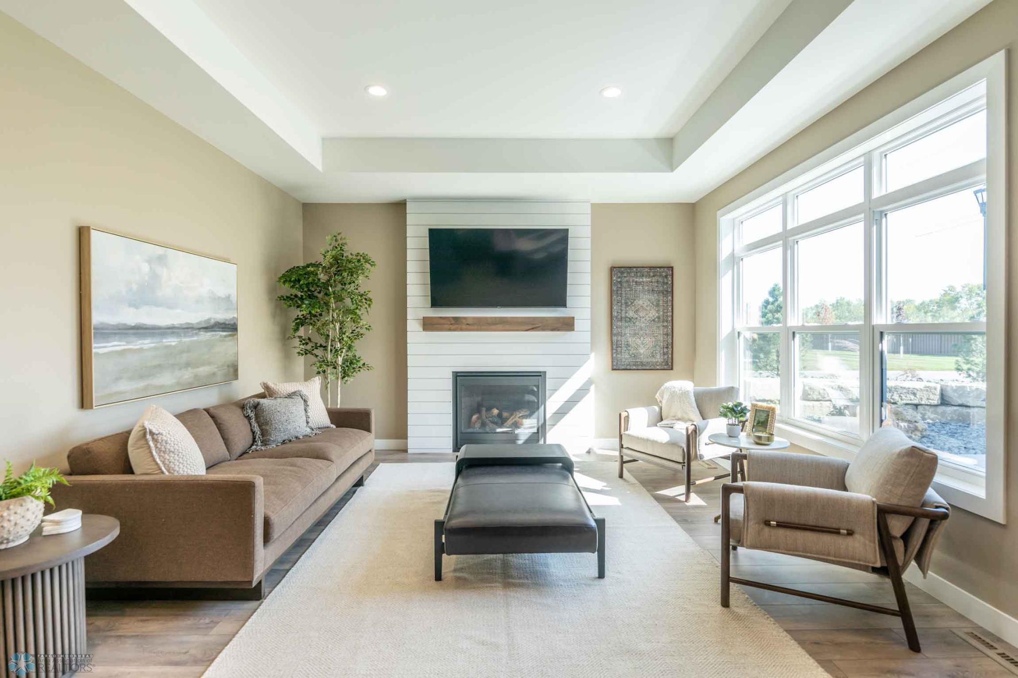5188-living-room-front.jpg