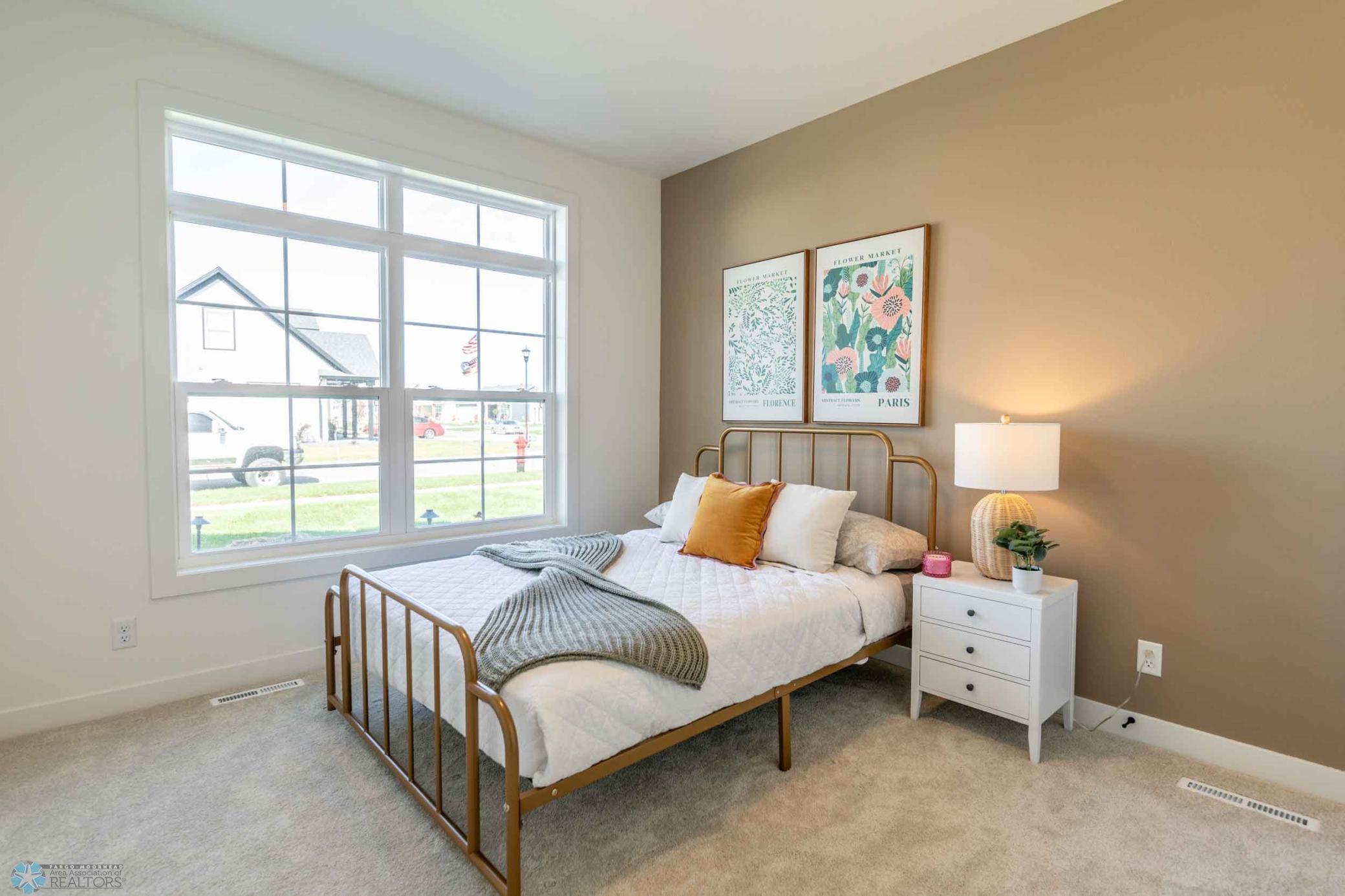 5188-secondary-guest-bedroom.jpg