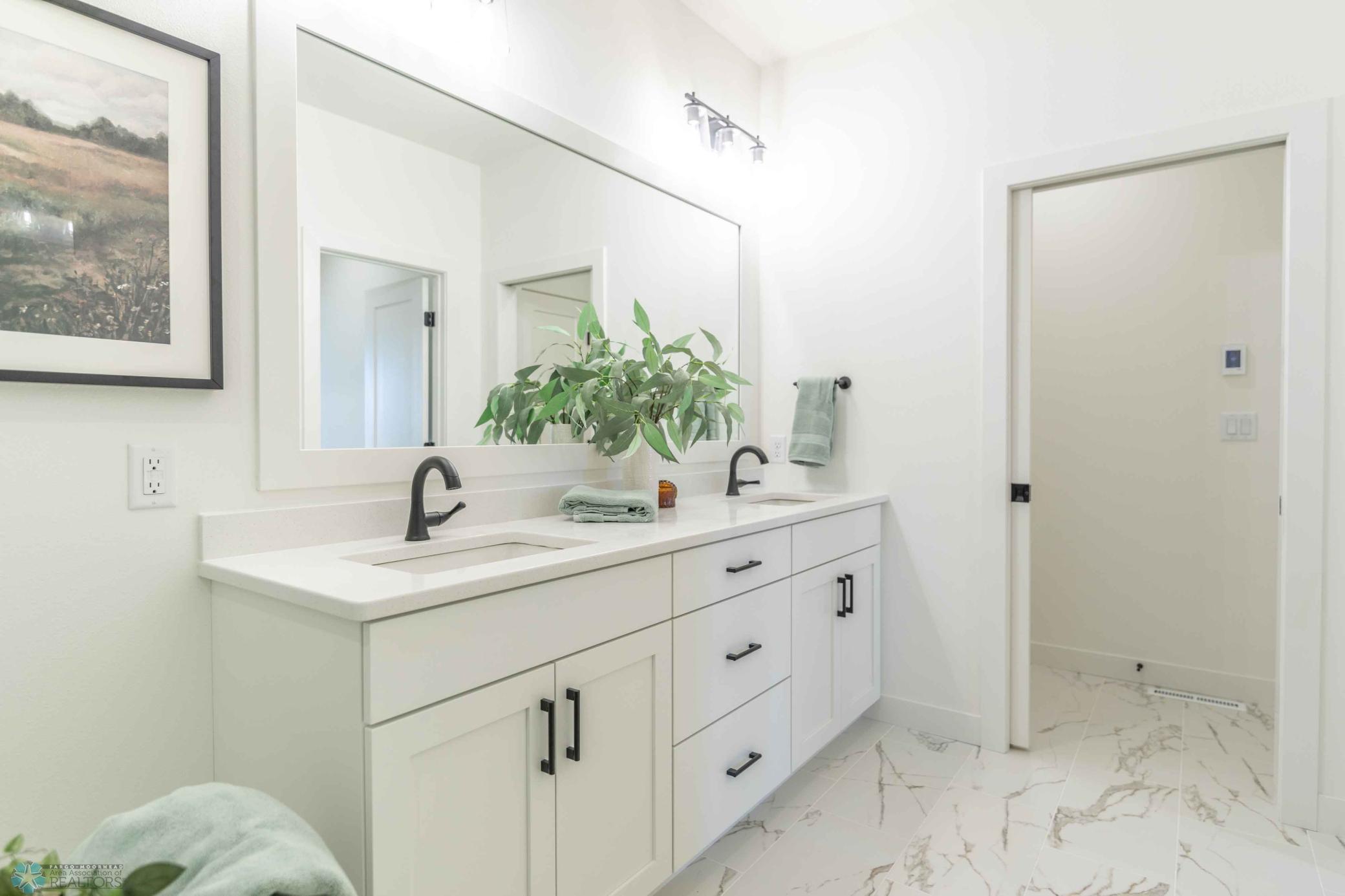 5188-primary-bathroom-sink.jpg