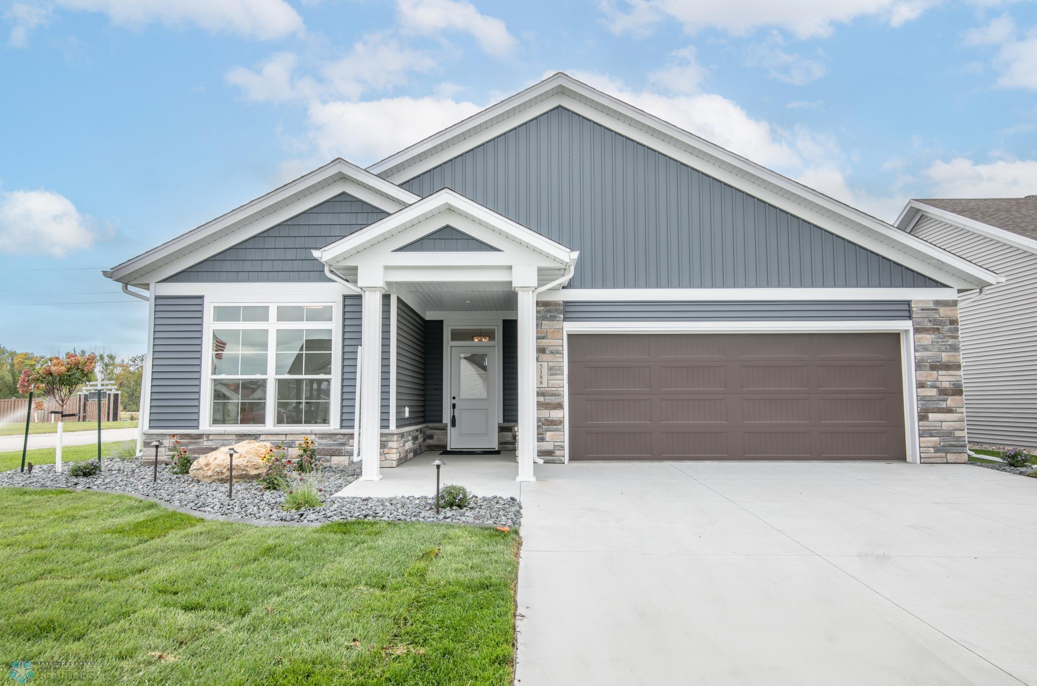 5188 Mira Way W, West Fargo