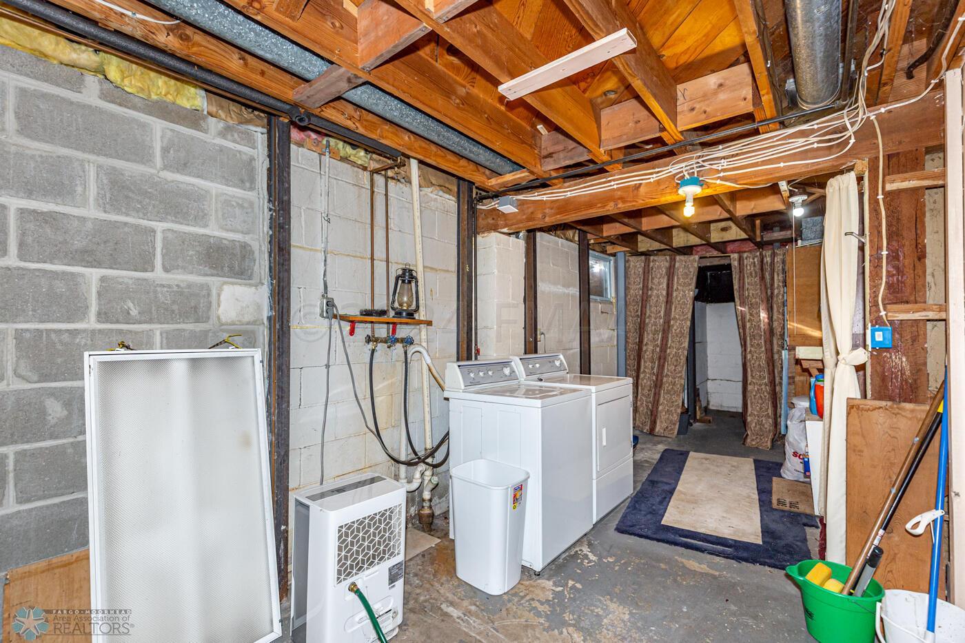 Laundry/Utilities