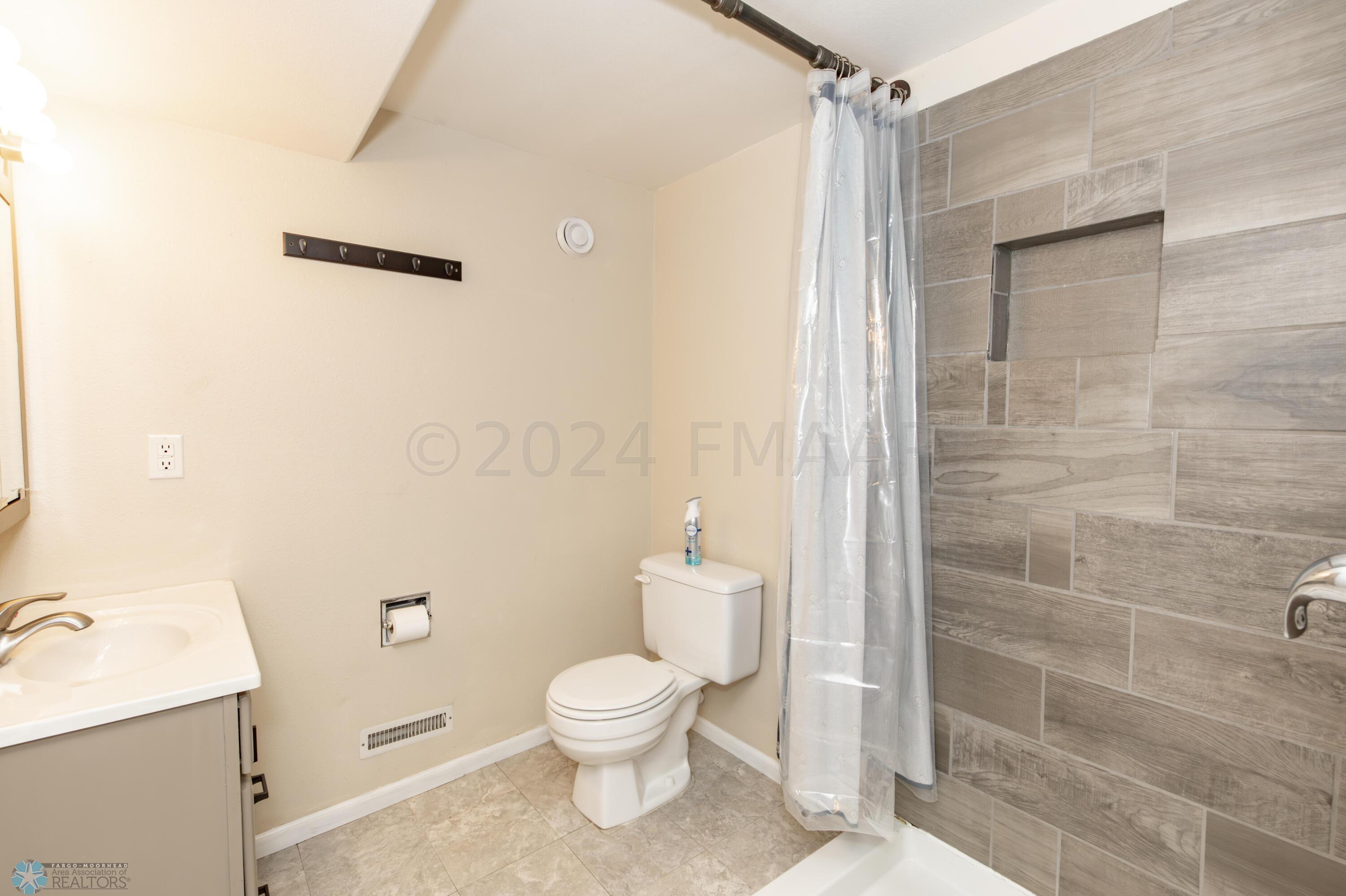 Bathroom 2