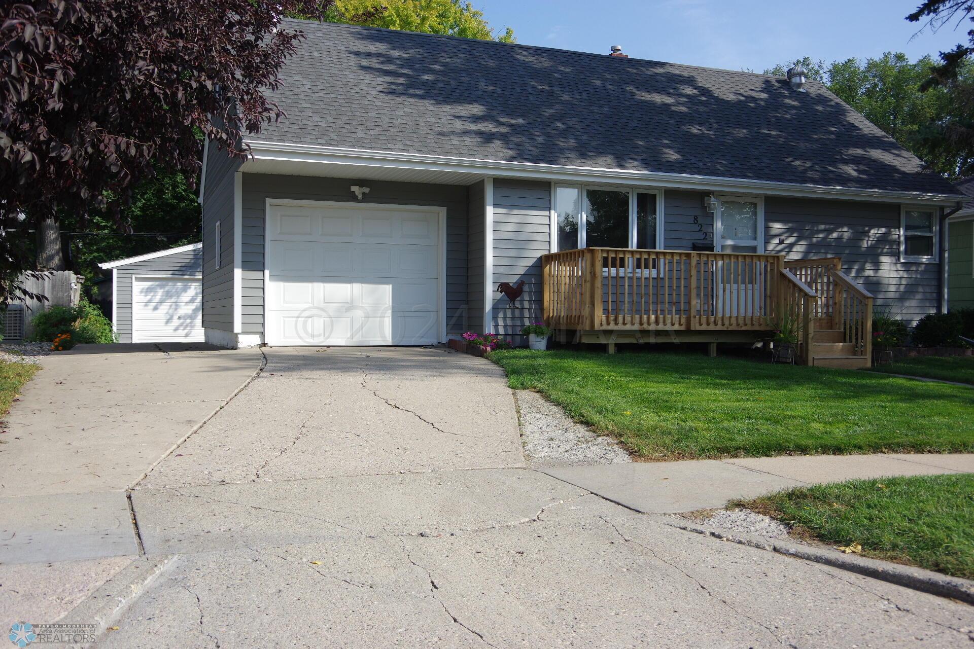Front w:view of garage 2