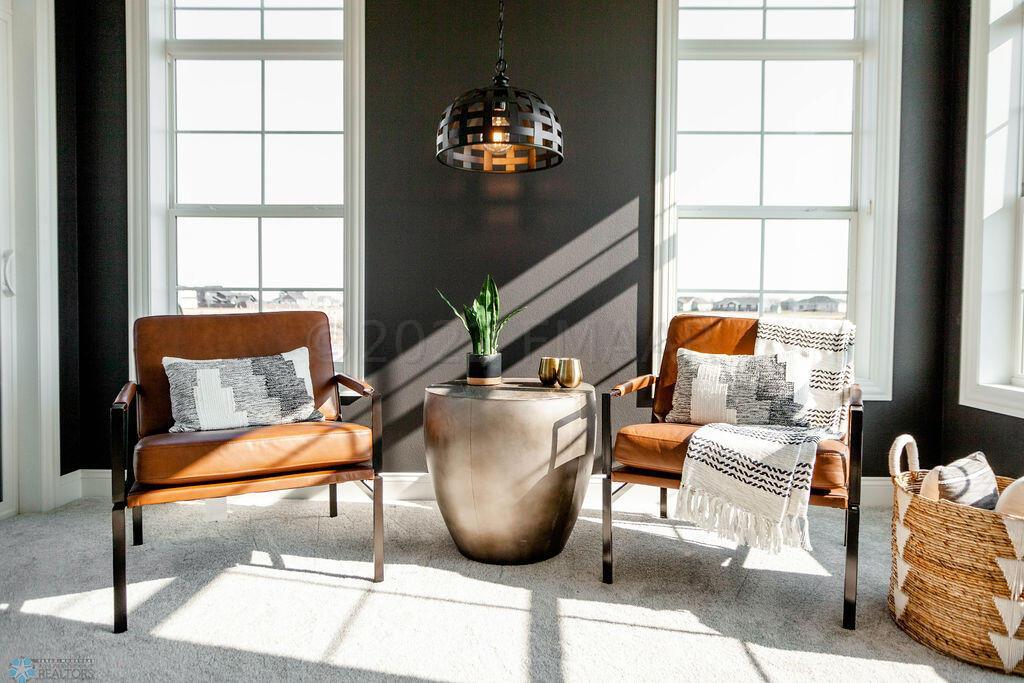 Sitting Room/Sunroom