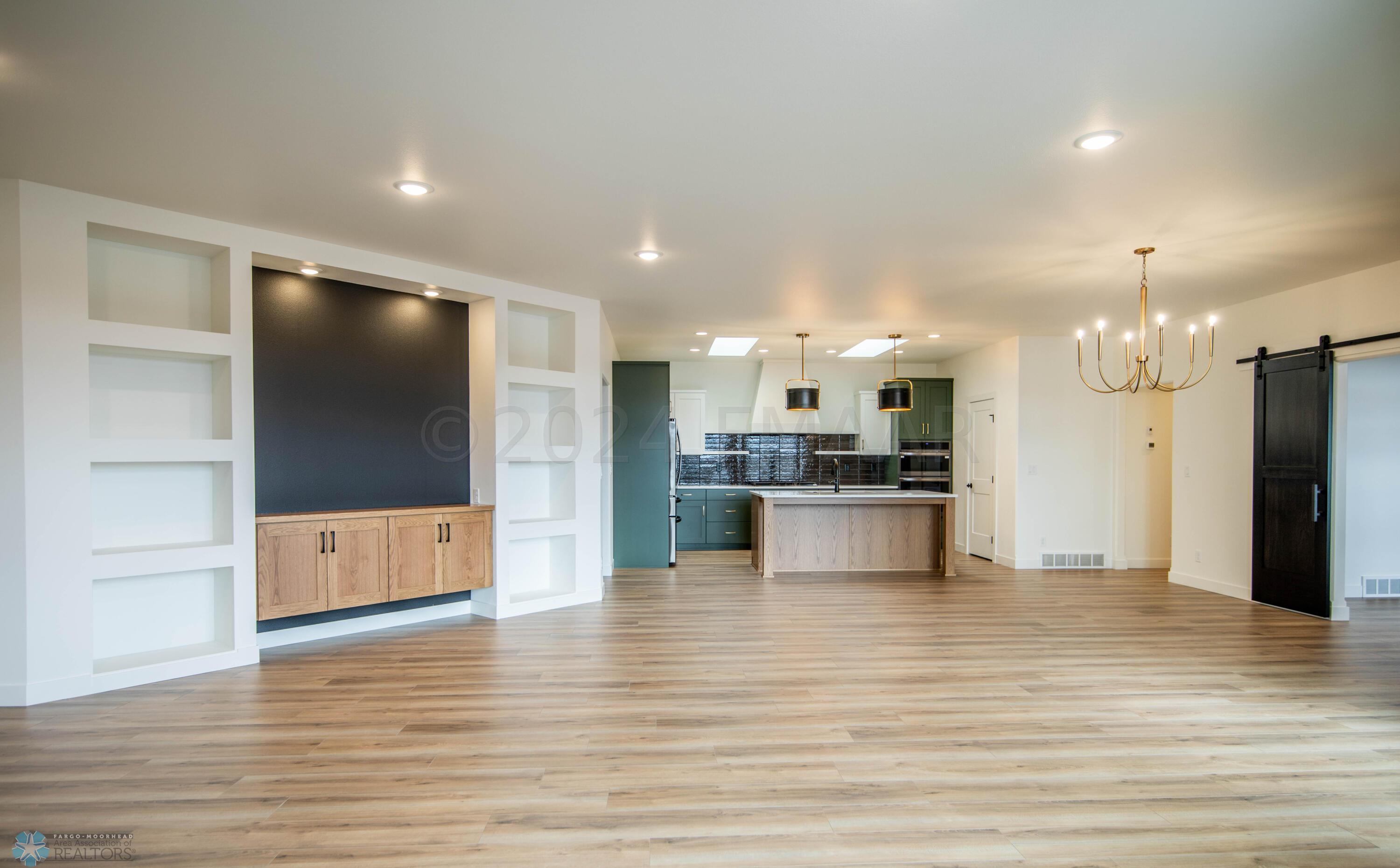 Living Room/Kitchen