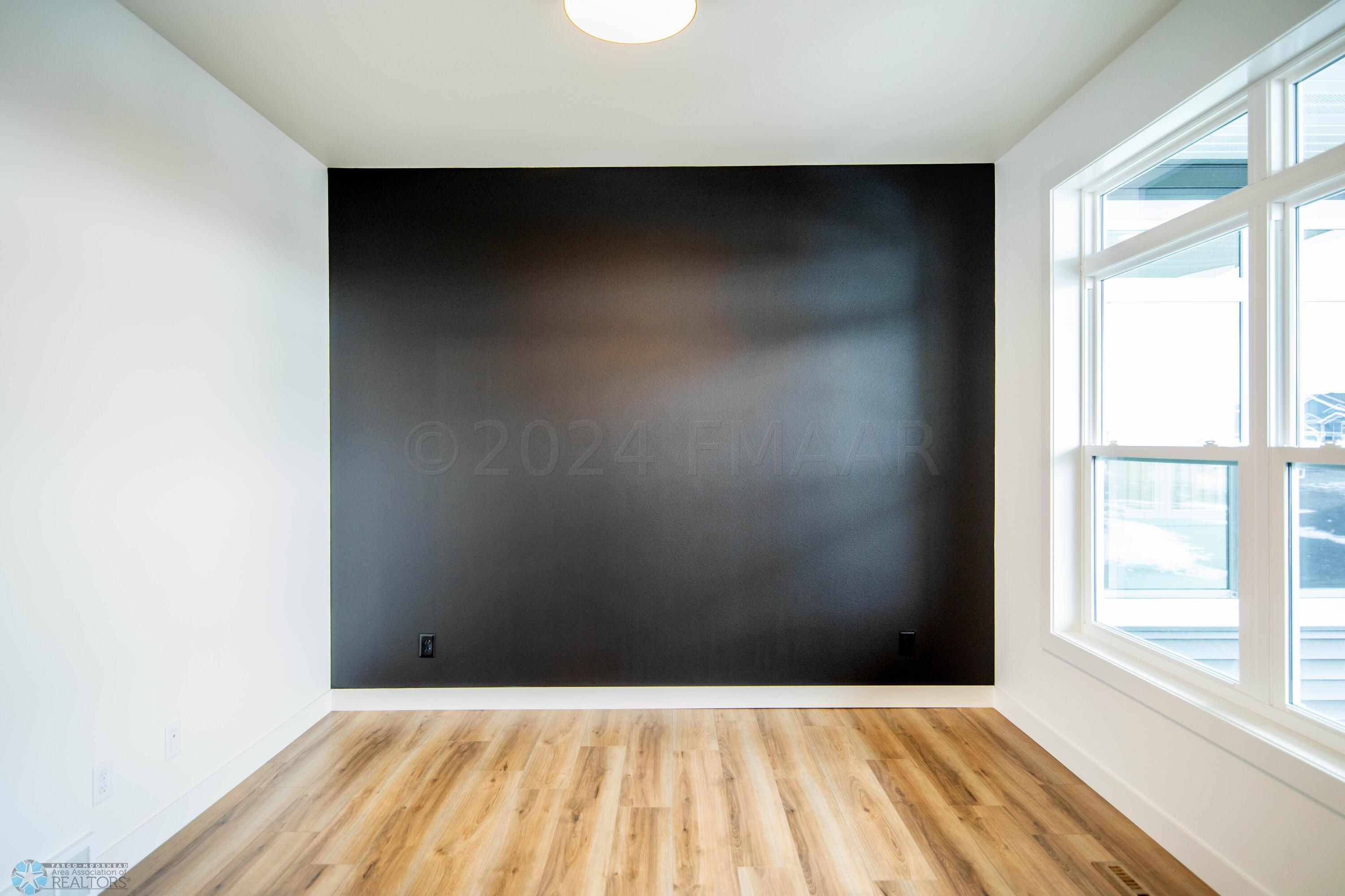 Flex Room