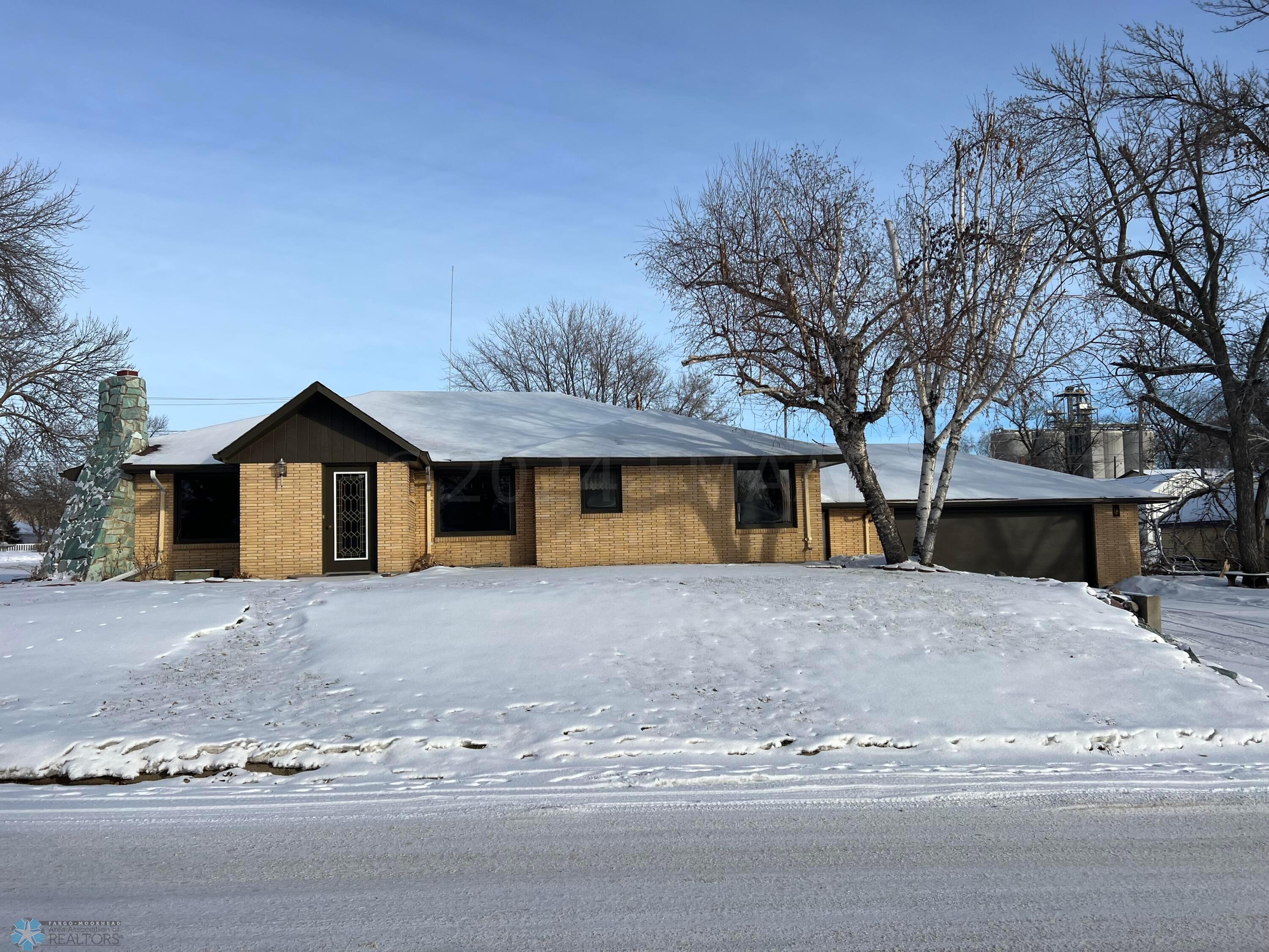 126 2ND Avenue NW, Mayville, ND 58257