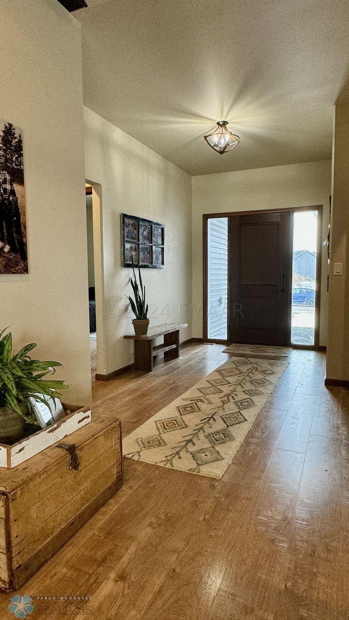 (11) Large Entry