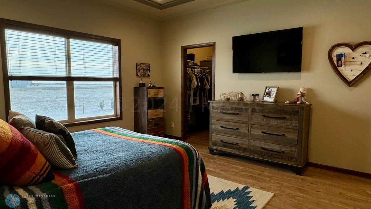 (40) Master Bedroom