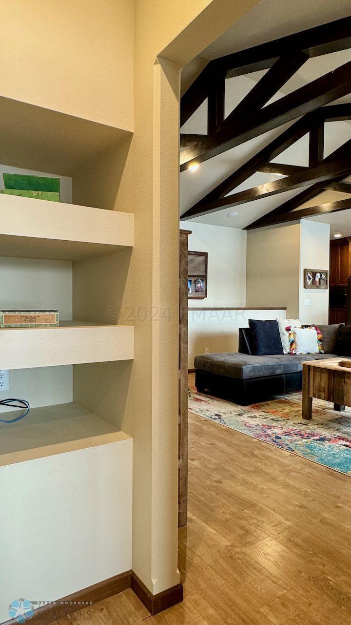 (51) Built-ins Outside Master Bedroom