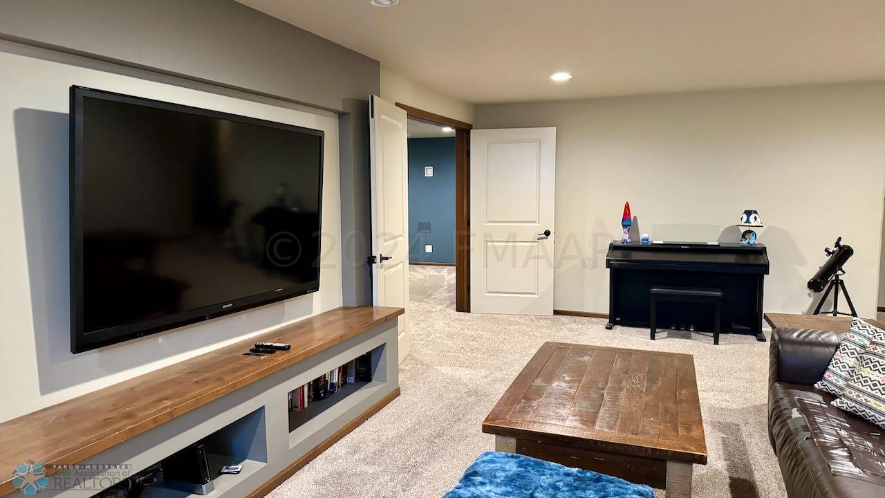 (67) Family Room
