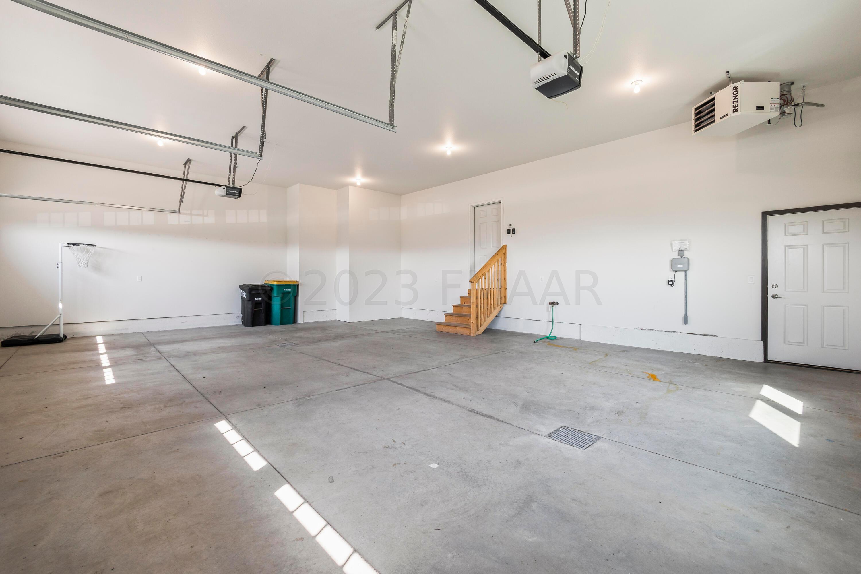 3-stall Heated Garage