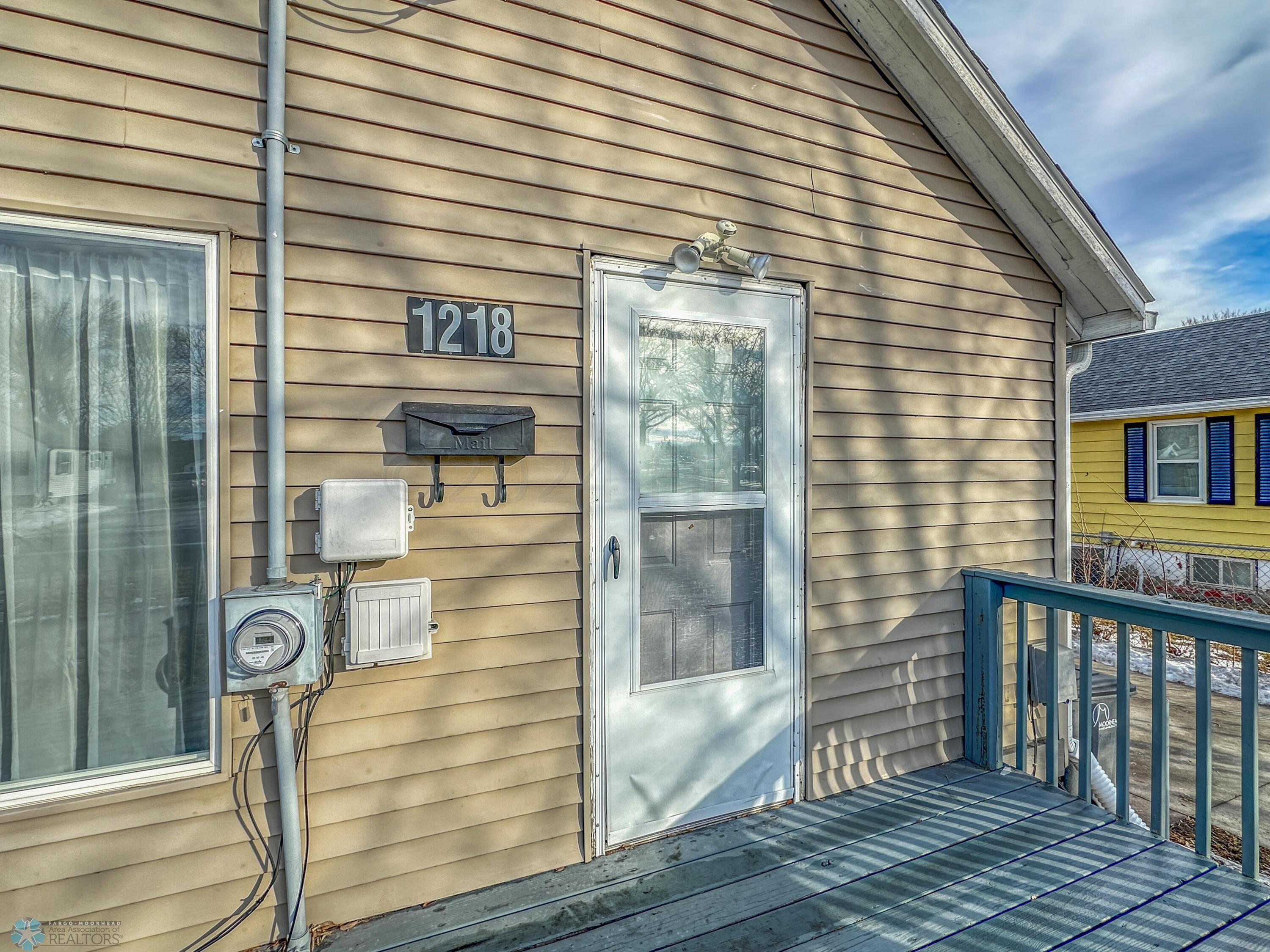 Front Door/Porch