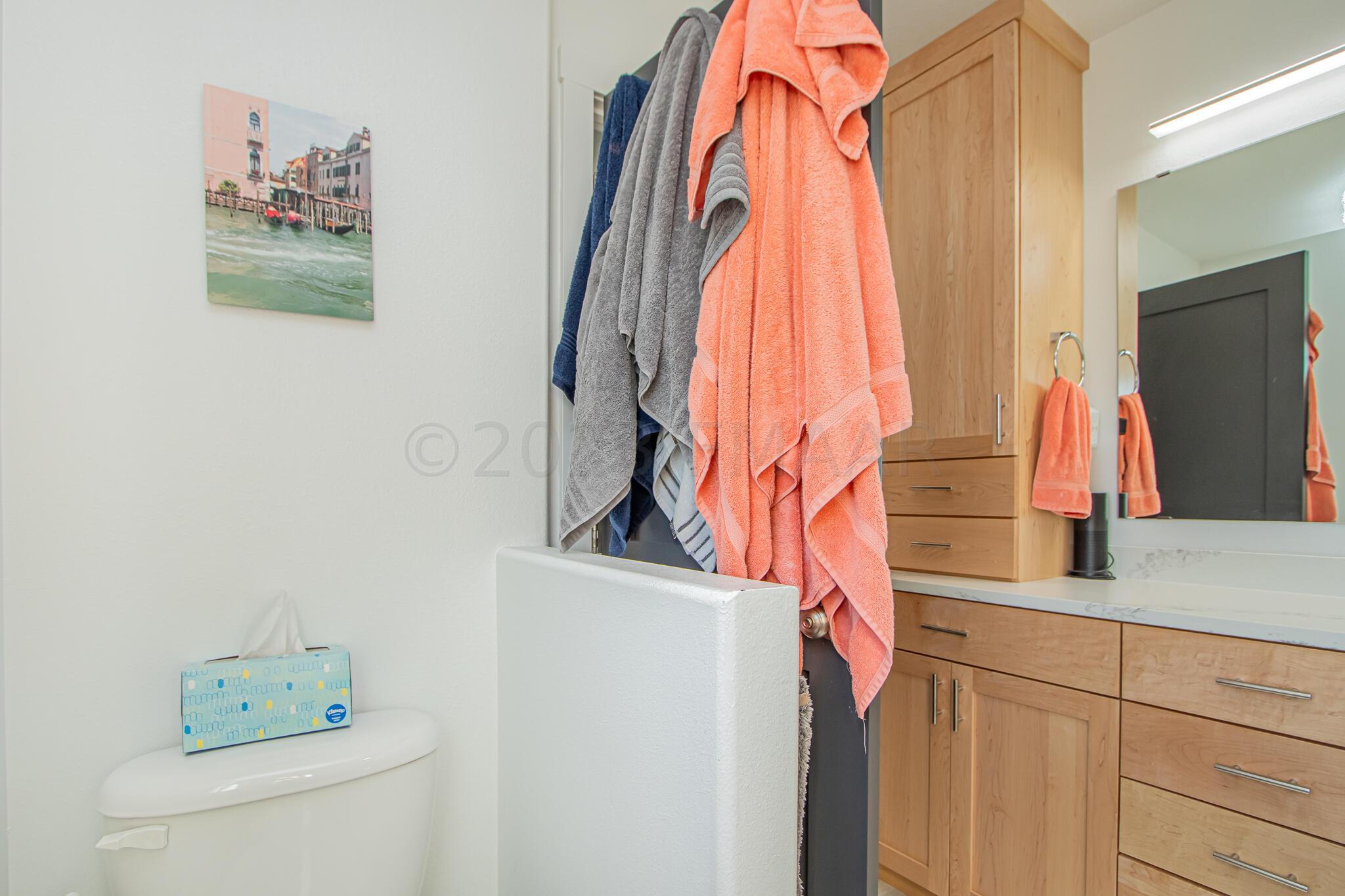 Master_Bathroom_2