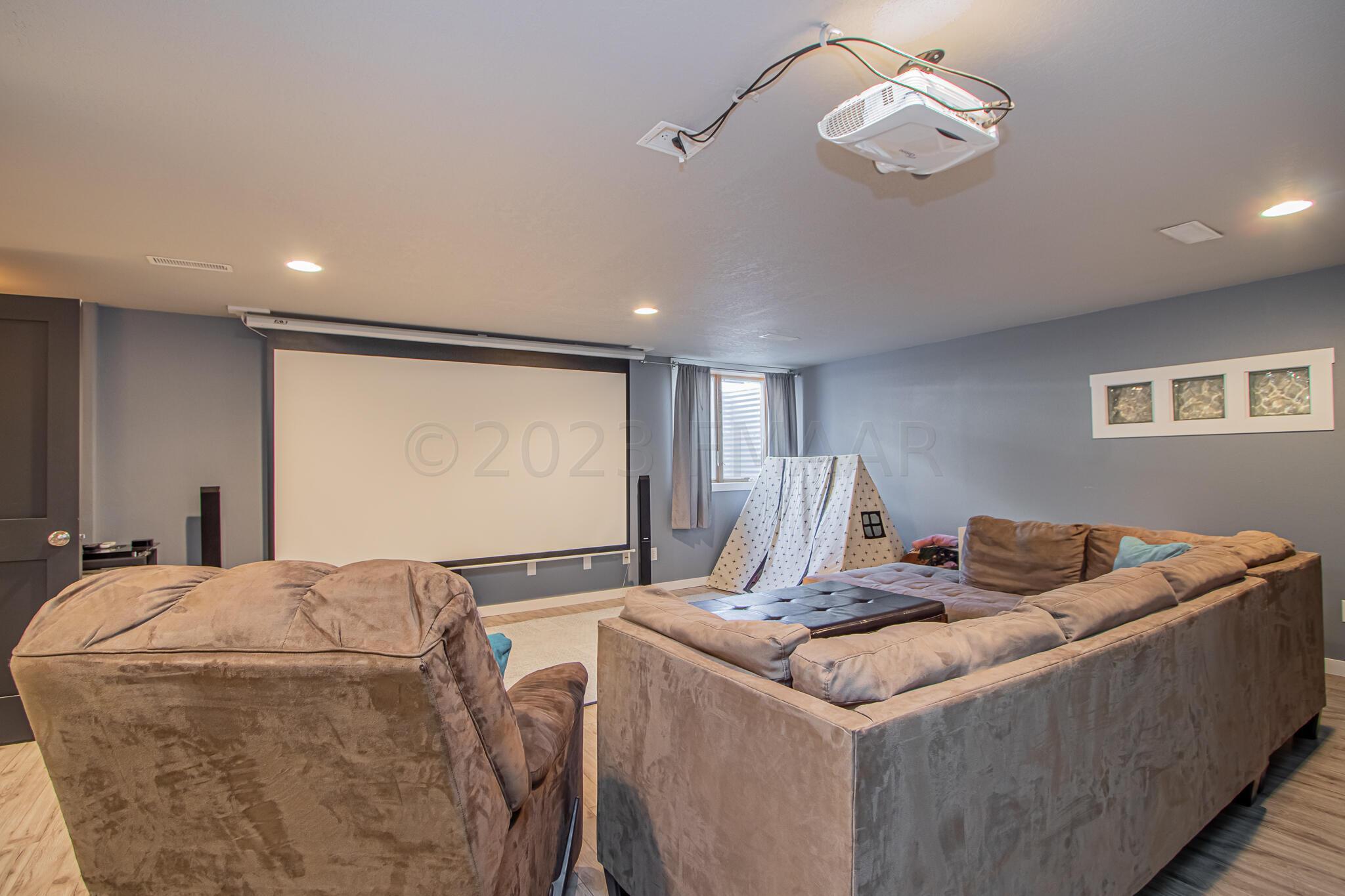 Family_Room_1