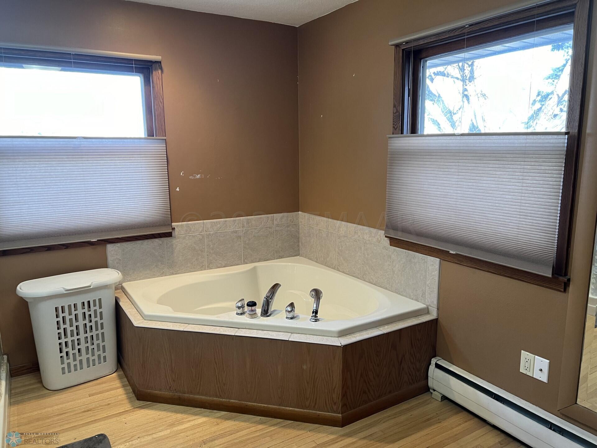 Bathtub