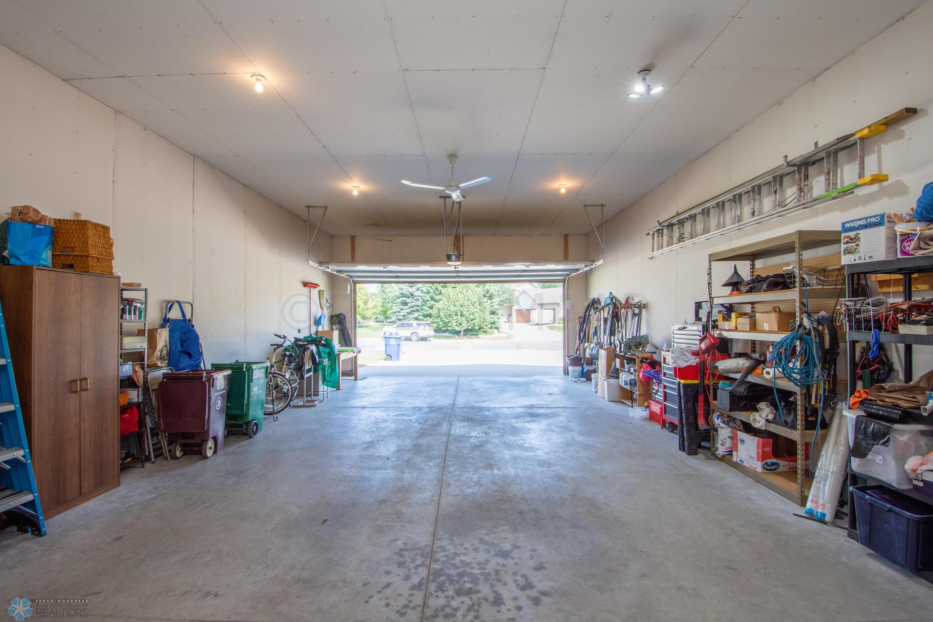 2-Stall Tandem Heated Garage
