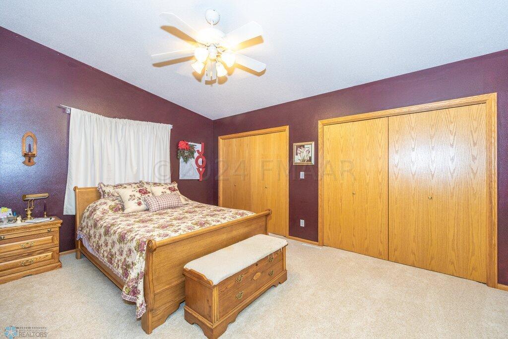 Huge primary ensuite